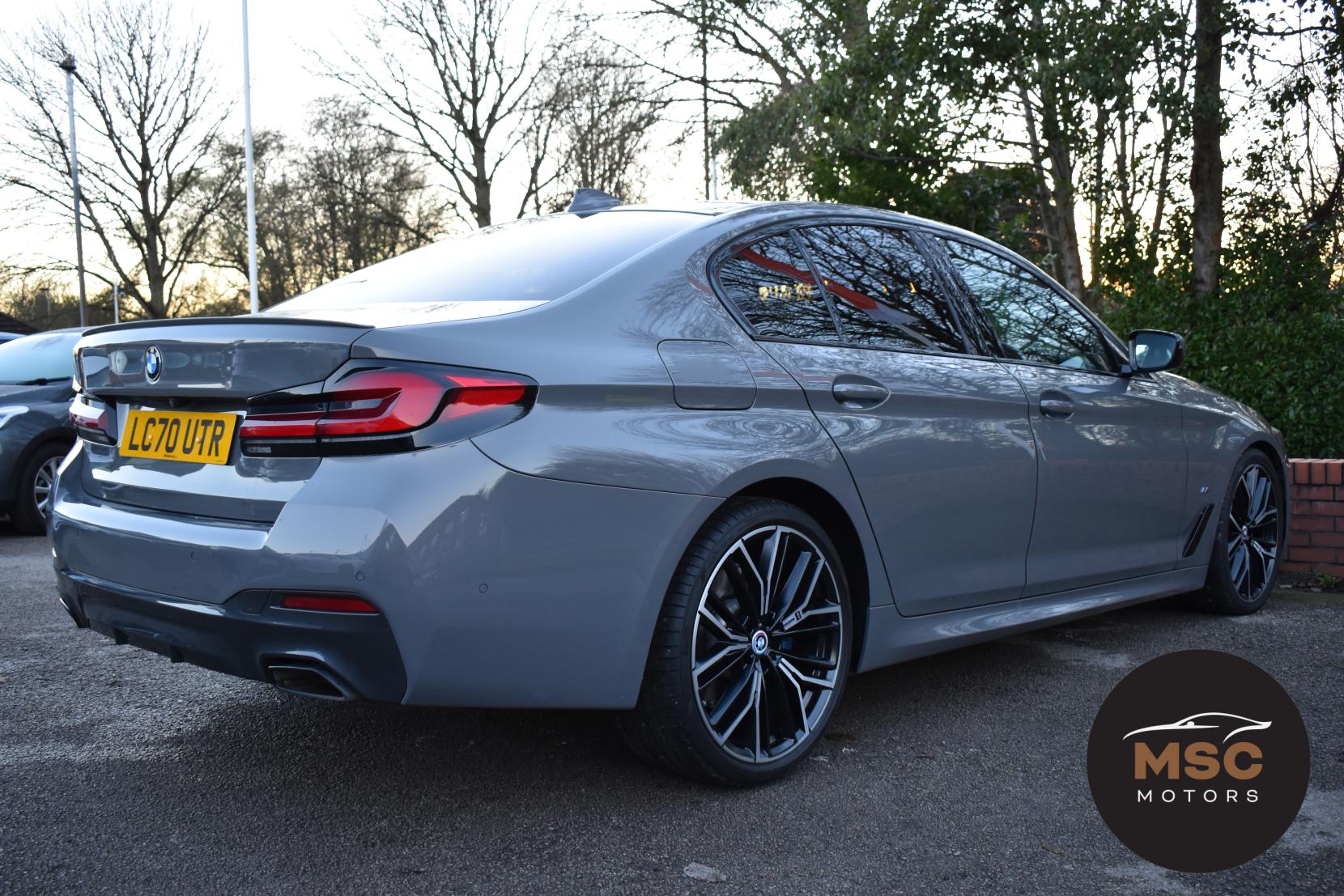 BMW 5 Series 2.0 520d MHT M Sport Saloon 4dr Diesel Hybrid Steptronic Euro 6 (s/s) (190 ps)