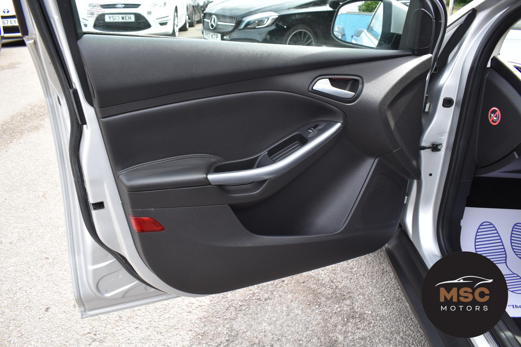 Ford Focus 2.0 TDCi Titanium X Hatchback 5dr Diesel Powershift Euro 5 (163 ps)