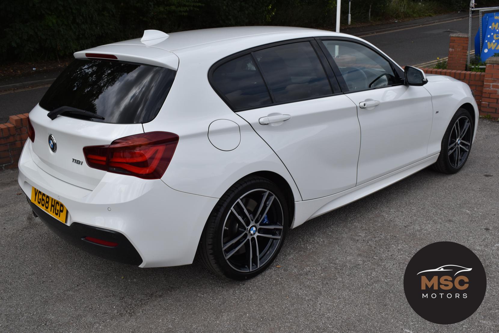 BMW 1 Series 1.5 118i M Sport Shadow Edition Hatchback 5dr Petrol Manual Euro 6 (s/s) (136 ps)