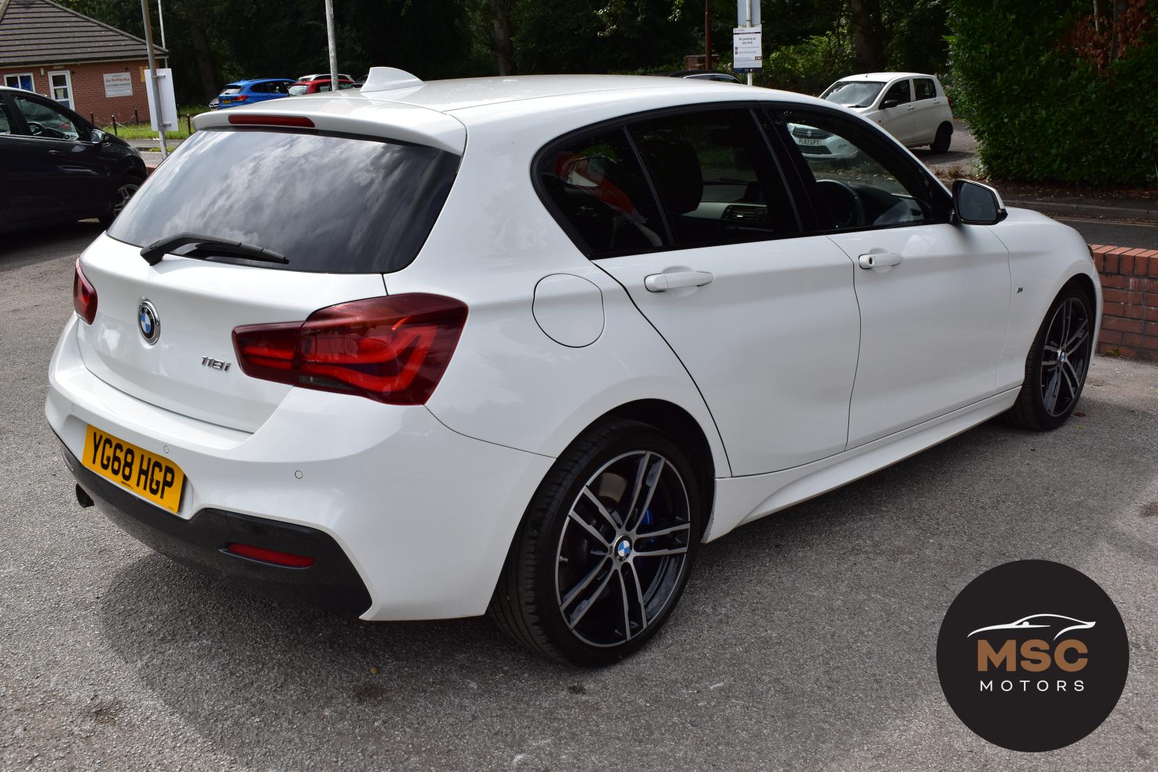 BMW 1 Series 1.5 118i M Sport Shadow Edition Hatchback 5dr Petrol Manual Euro 6 (s/s) (136 ps)