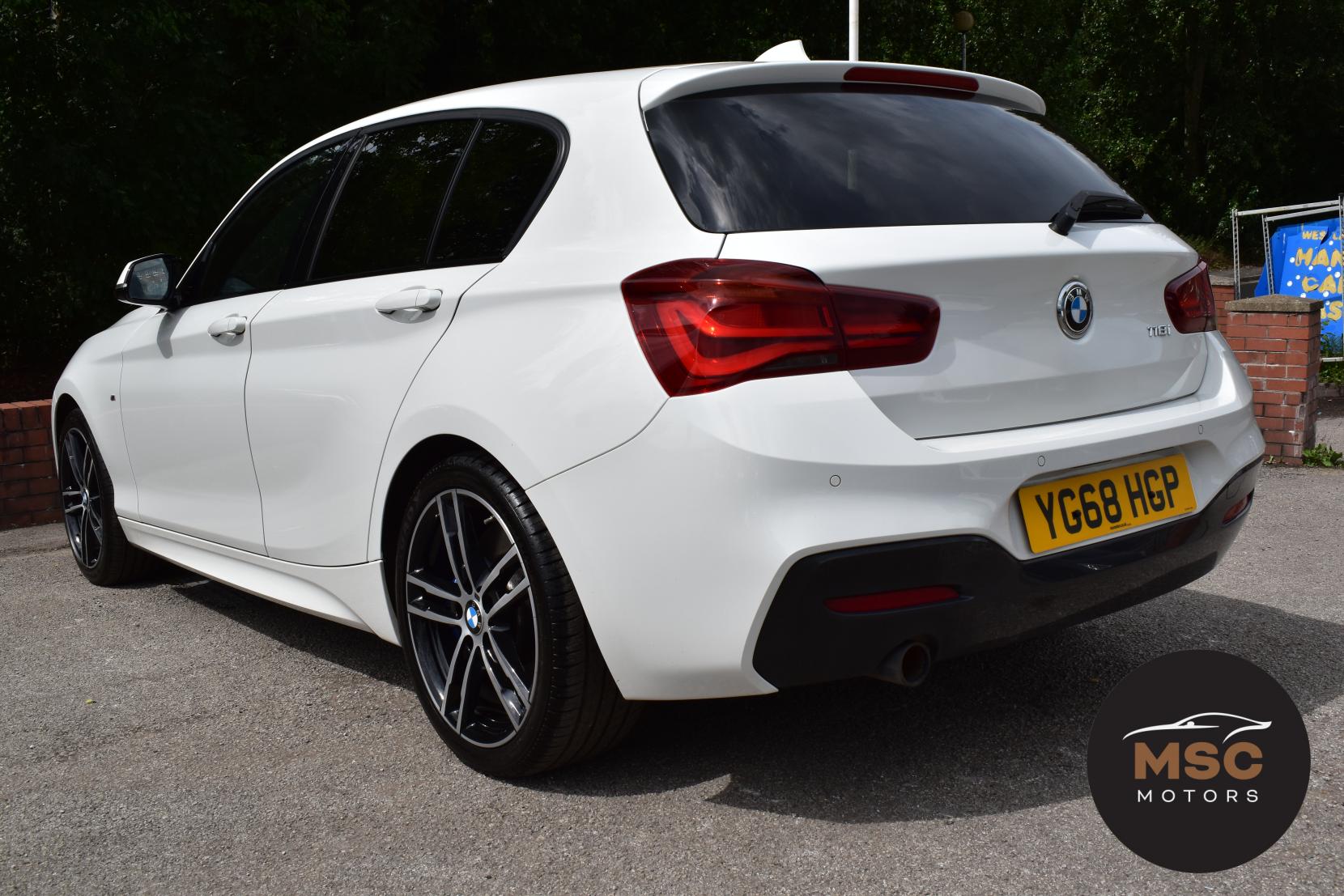 BMW 1 Series 1.5 118i M Sport Shadow Edition Hatchback 5dr Petrol Manual Euro 6 (s/s) (136 ps)