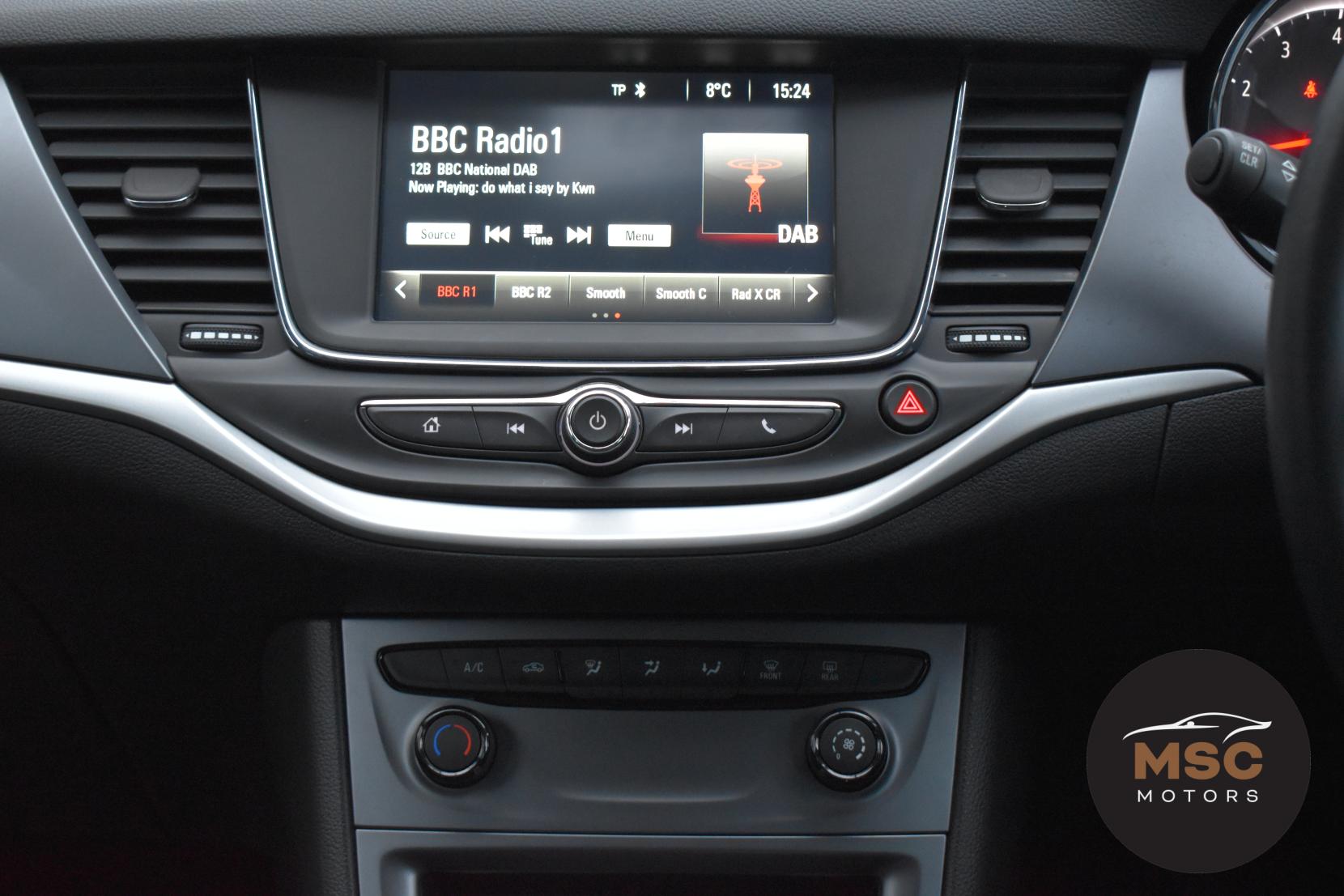 Vauxhall Astra 1.4i Turbo Tech Line Nav Hatchback 5dr Petrol Manual Euro 6 (125 ps)