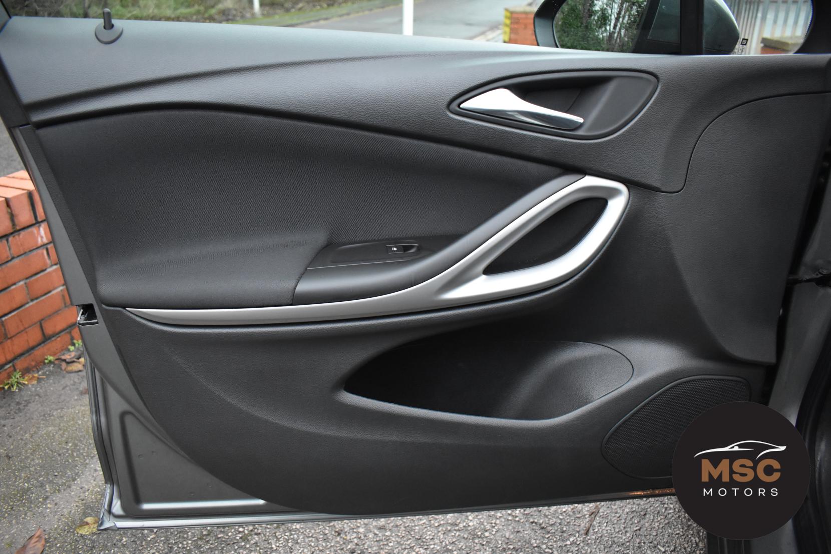 Vauxhall Astra 1.4i Turbo Tech Line Nav Hatchback 5dr Petrol Manual Euro 6 (125 ps)