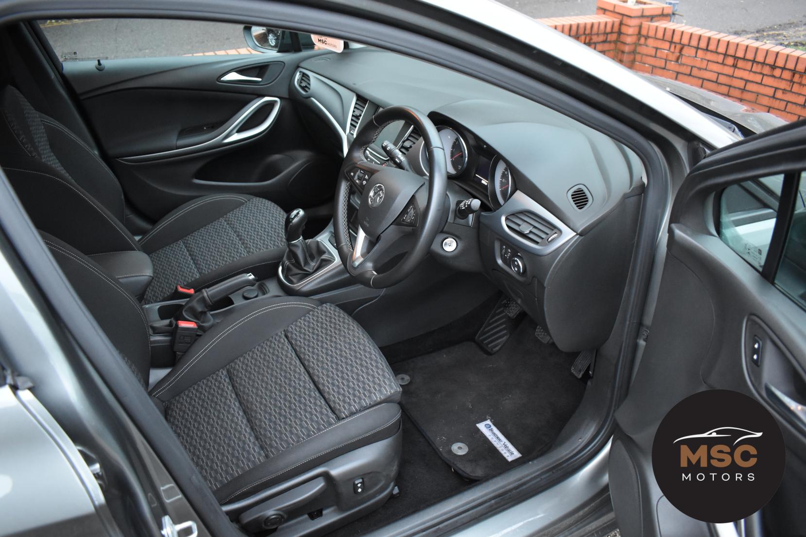 Vauxhall Astra 1.4i Turbo Tech Line Nav Hatchback 5dr Petrol Manual Euro 6 (125 ps)