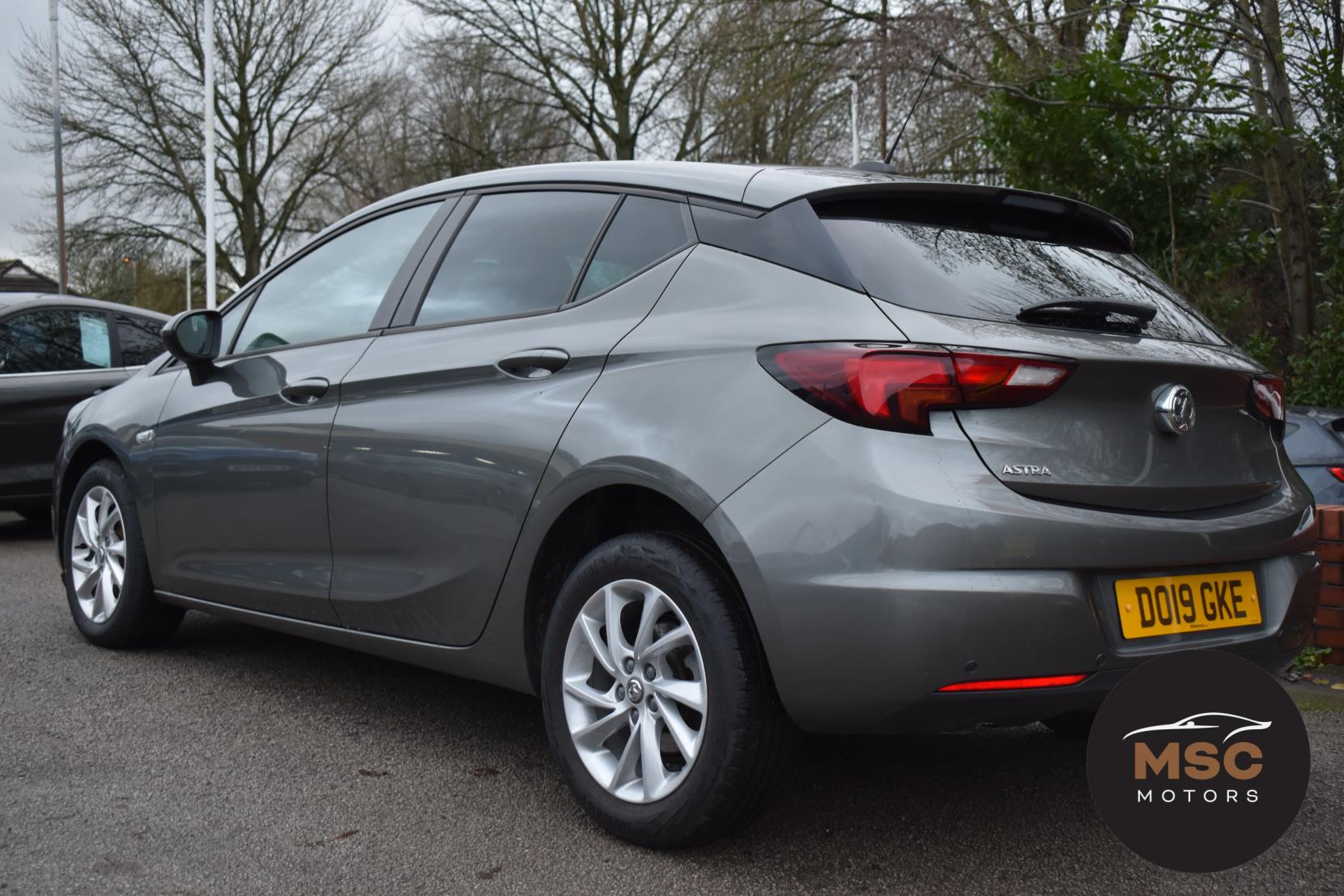 Vauxhall Astra 1.4i Turbo Tech Line Nav Hatchback 5dr Petrol Manual Euro 6 (125 ps)