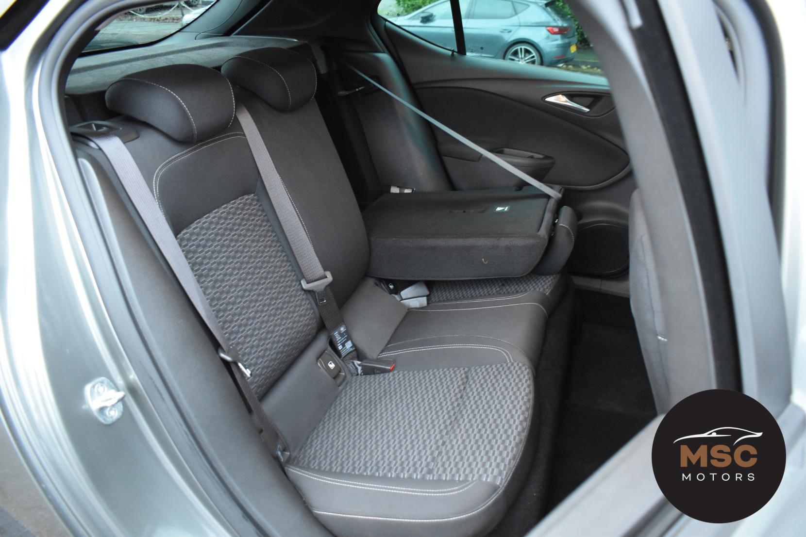 Vauxhall Astra 1.4i Turbo Tech Line Nav Hatchback 5dr Petrol Manual Euro 6 (125 ps)