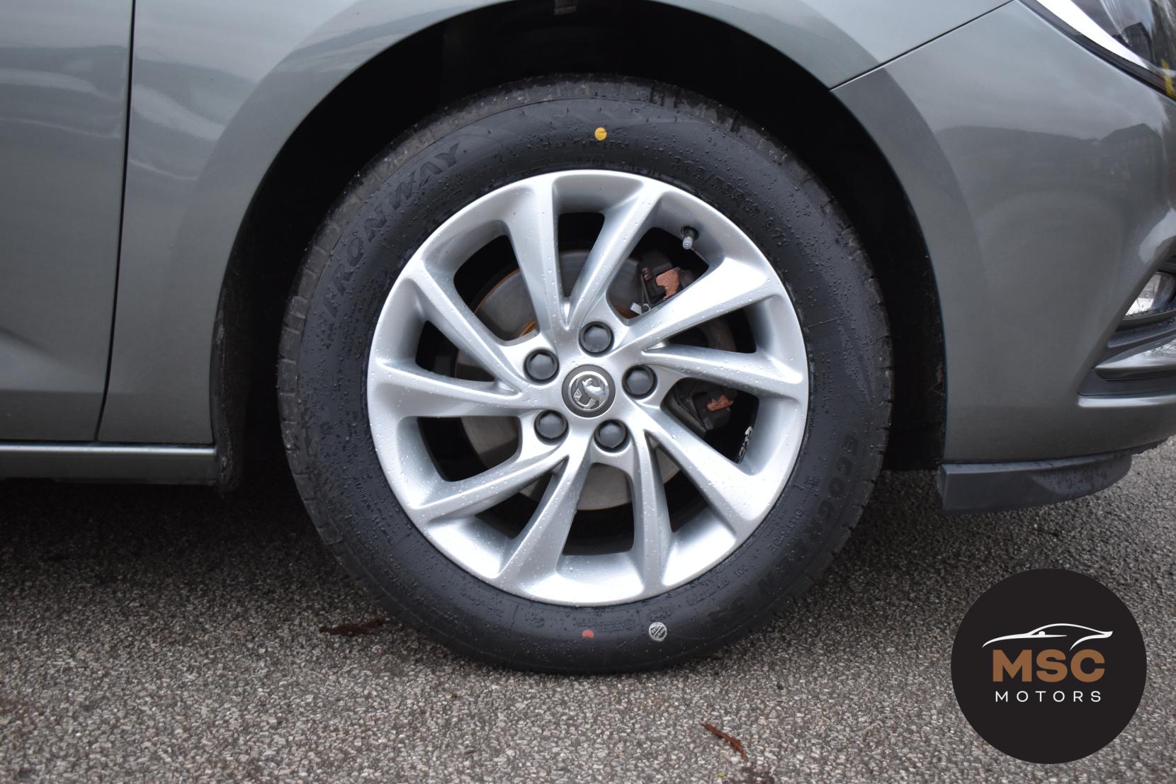 Vauxhall Astra 1.4i Turbo Tech Line Nav Hatchback 5dr Petrol Manual Euro 6 (125 ps)