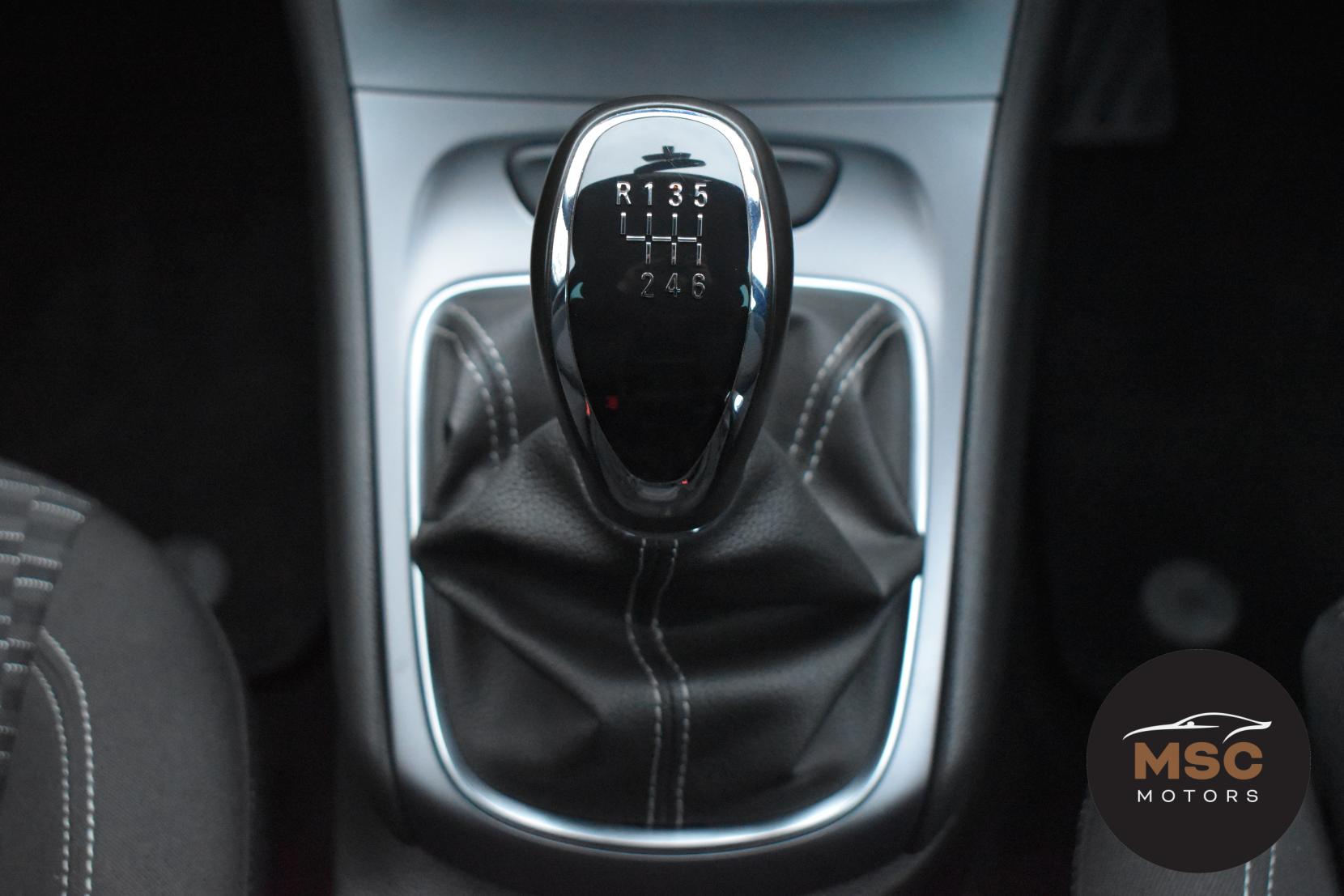 Vauxhall Astra 1.4i Turbo Tech Line Nav Hatchback 5dr Petrol Manual Euro 6 (125 ps)