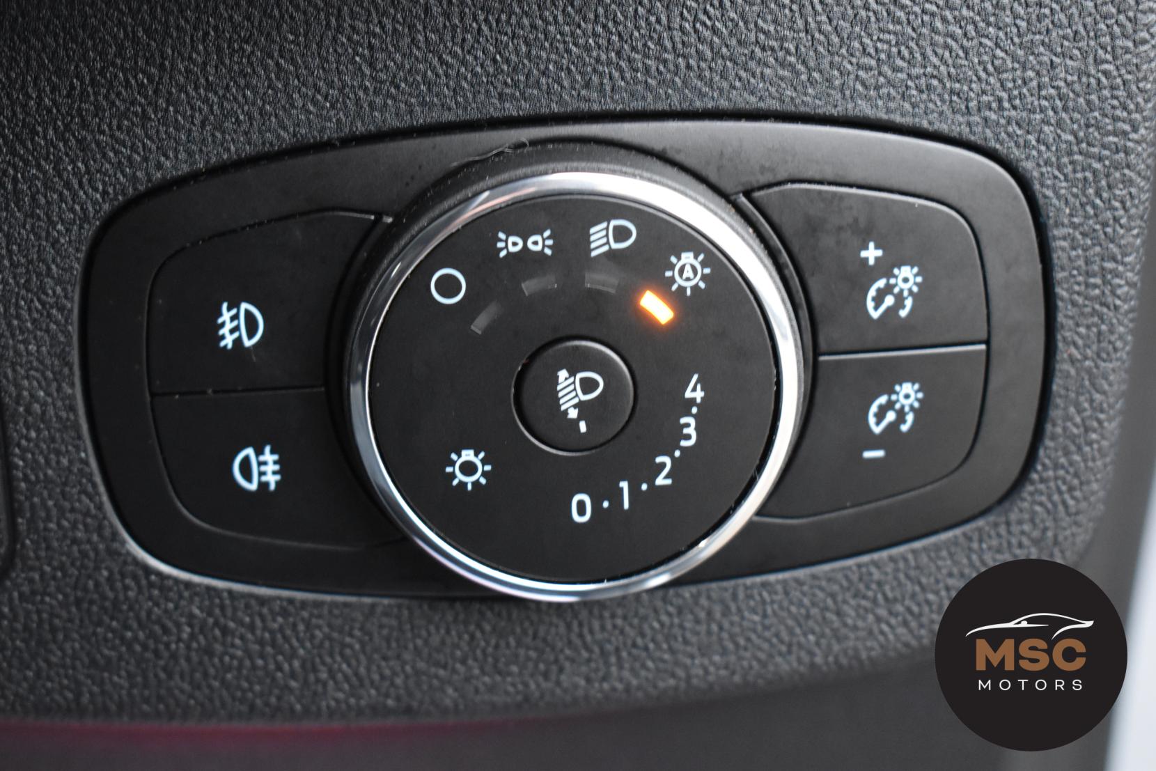 Ford Puma 1.0T EcoBoost MHEV Titanium SUV 5dr Petrol Hybrid DCT Euro 6 (s/s) (125 ps)