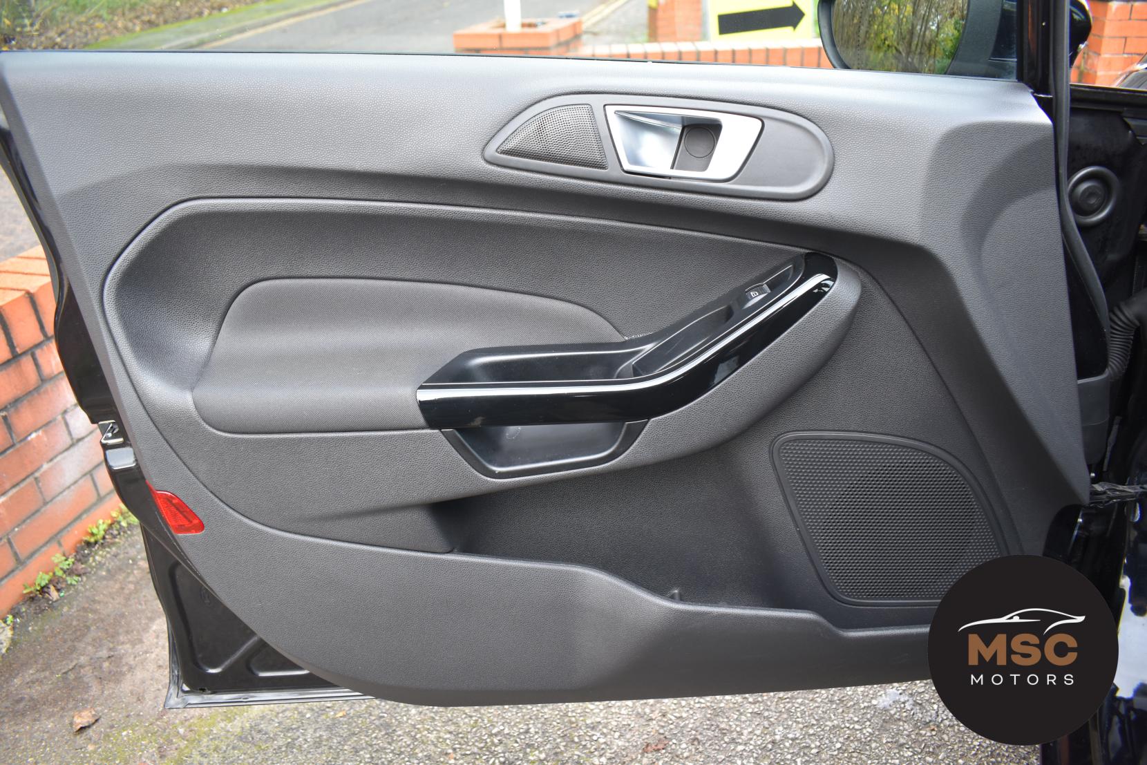 Ford Fiesta 1.25 Zetec Hatchback 5dr Petrol Manual Euro 6 (82 ps)