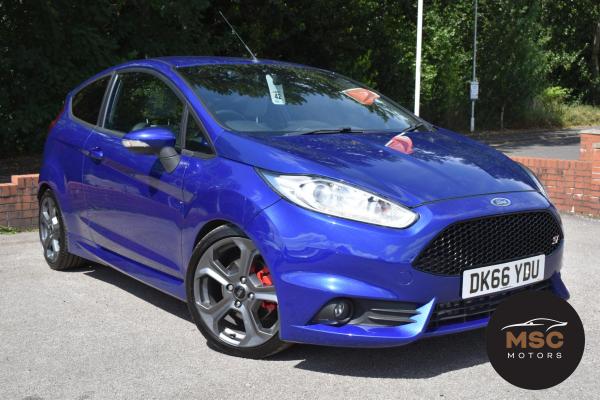 Ford Fiesta 1.6T EcoBoost ST-3 Hatchback 3dr Petrol Manual Euro 6 (182 ps)