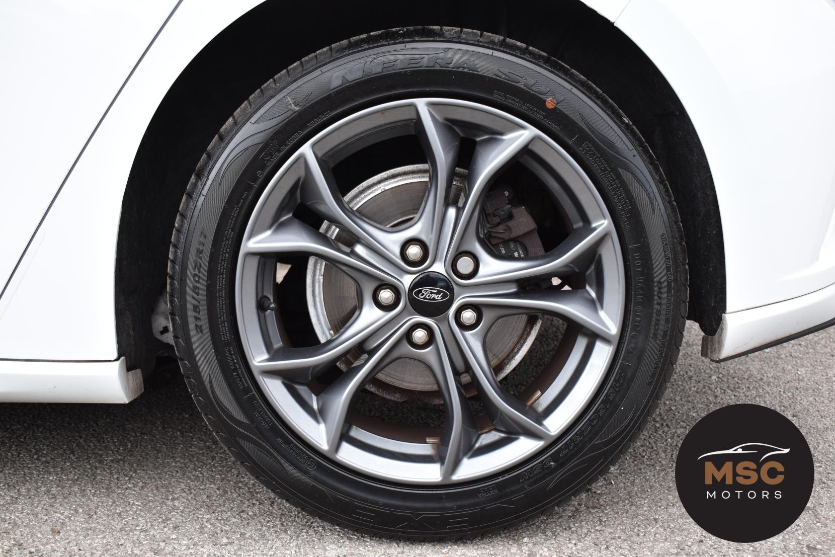 Ford Focus 1.0T EcoBoost ST-Line Hatchback 5dr Petrol Auto Euro 6 (s/s) (125 ps)