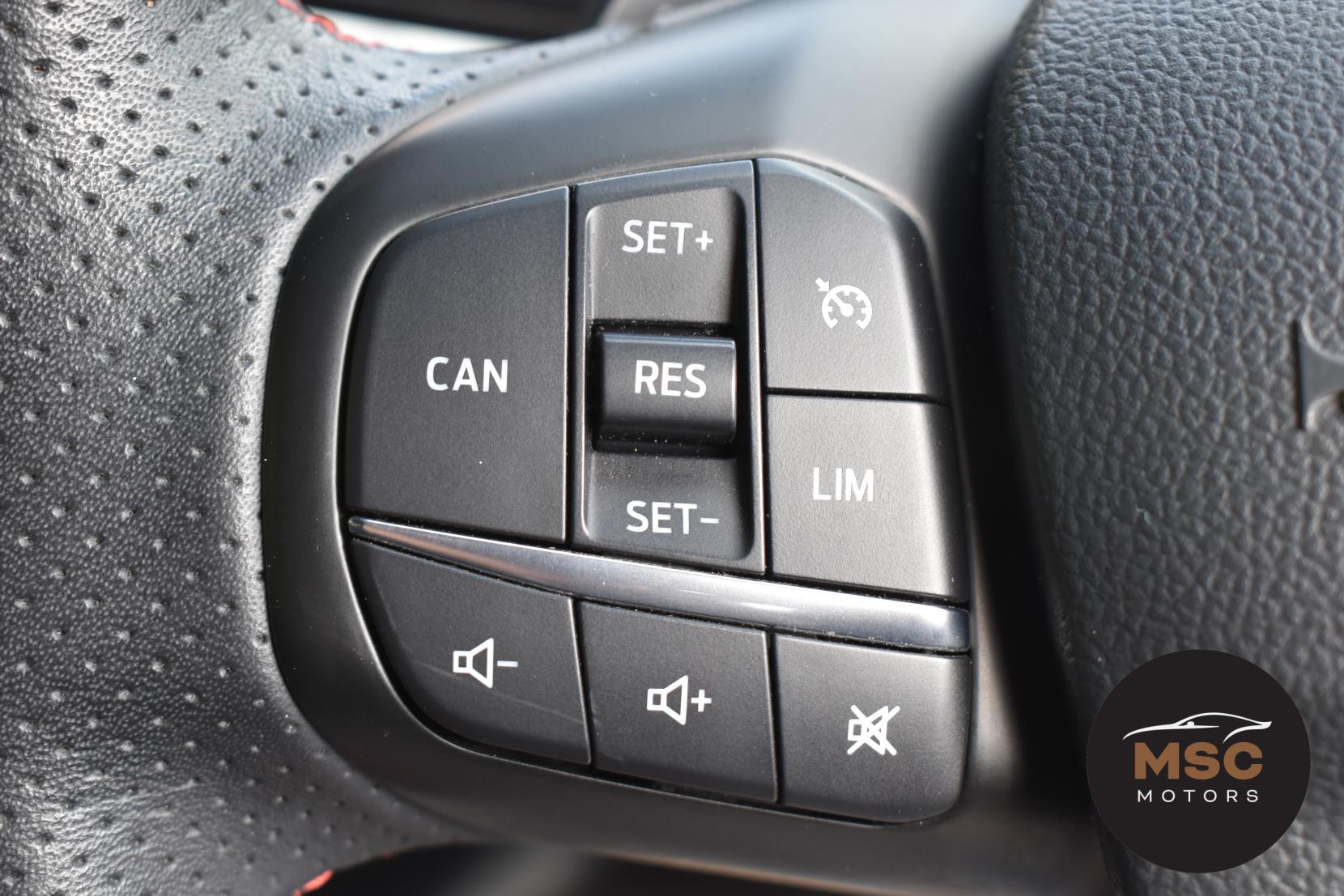 Ford Focus 1.0T EcoBoost ST-Line Hatchback 5dr Petrol Auto Euro 6 (s/s) (125 ps)