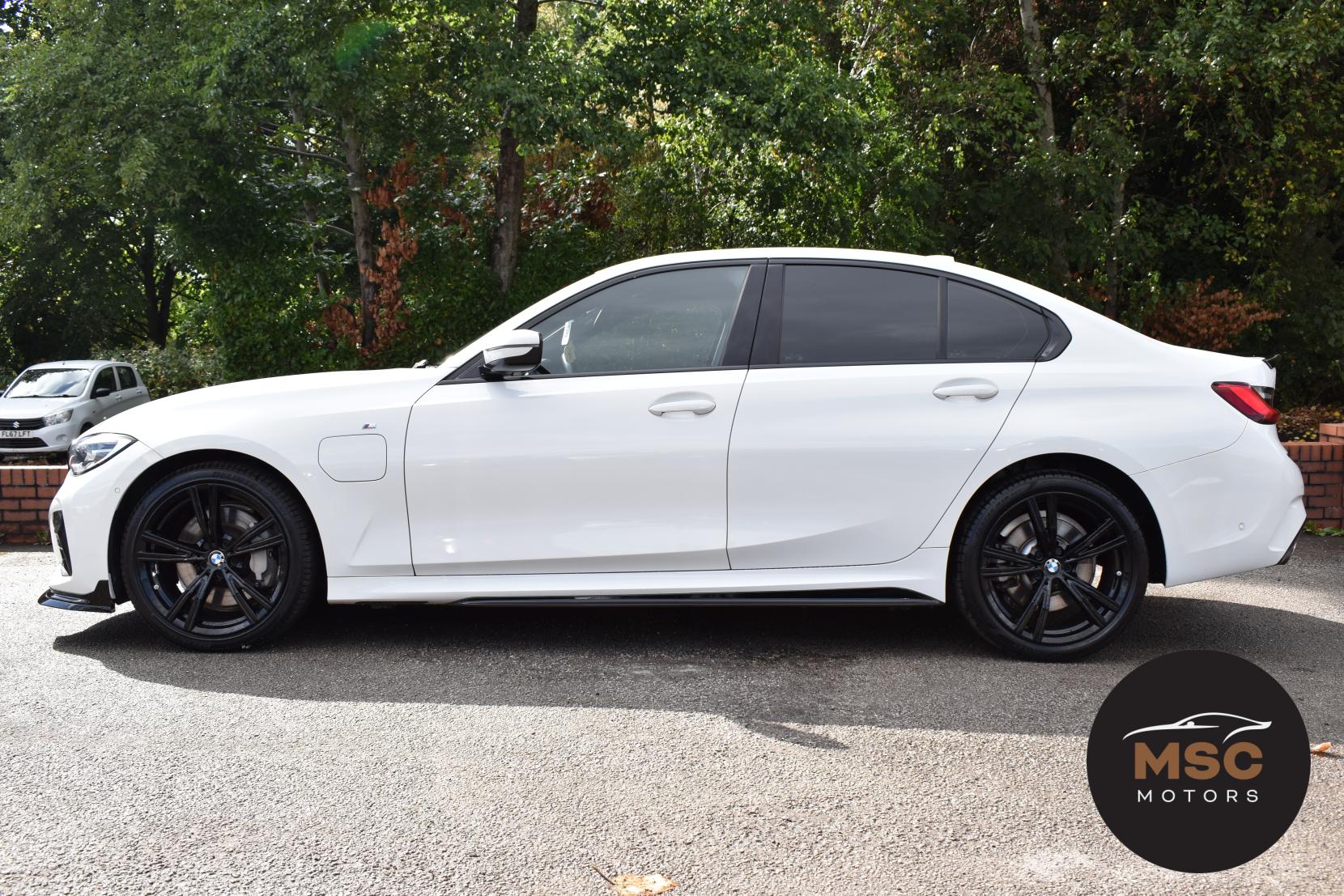 BMW 3 Series 2.0 330e 12kWh M Sport Saloon 4dr Petrol Plug-in Hybrid Auto Euro 6 (s/s) (292 ps)