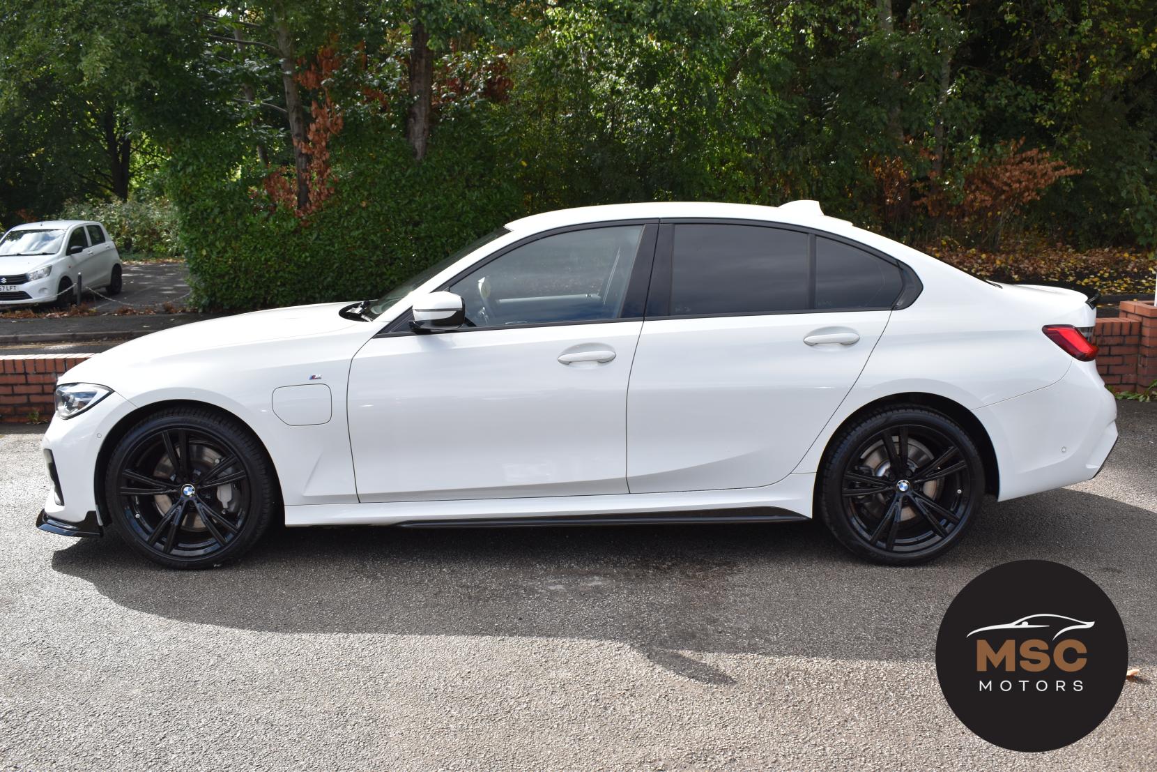 BMW 3 Series 2.0 330e 12kWh M Sport Saloon 4dr Petrol Plug-in Hybrid Auto Euro 6 (s/s) (292 ps)
