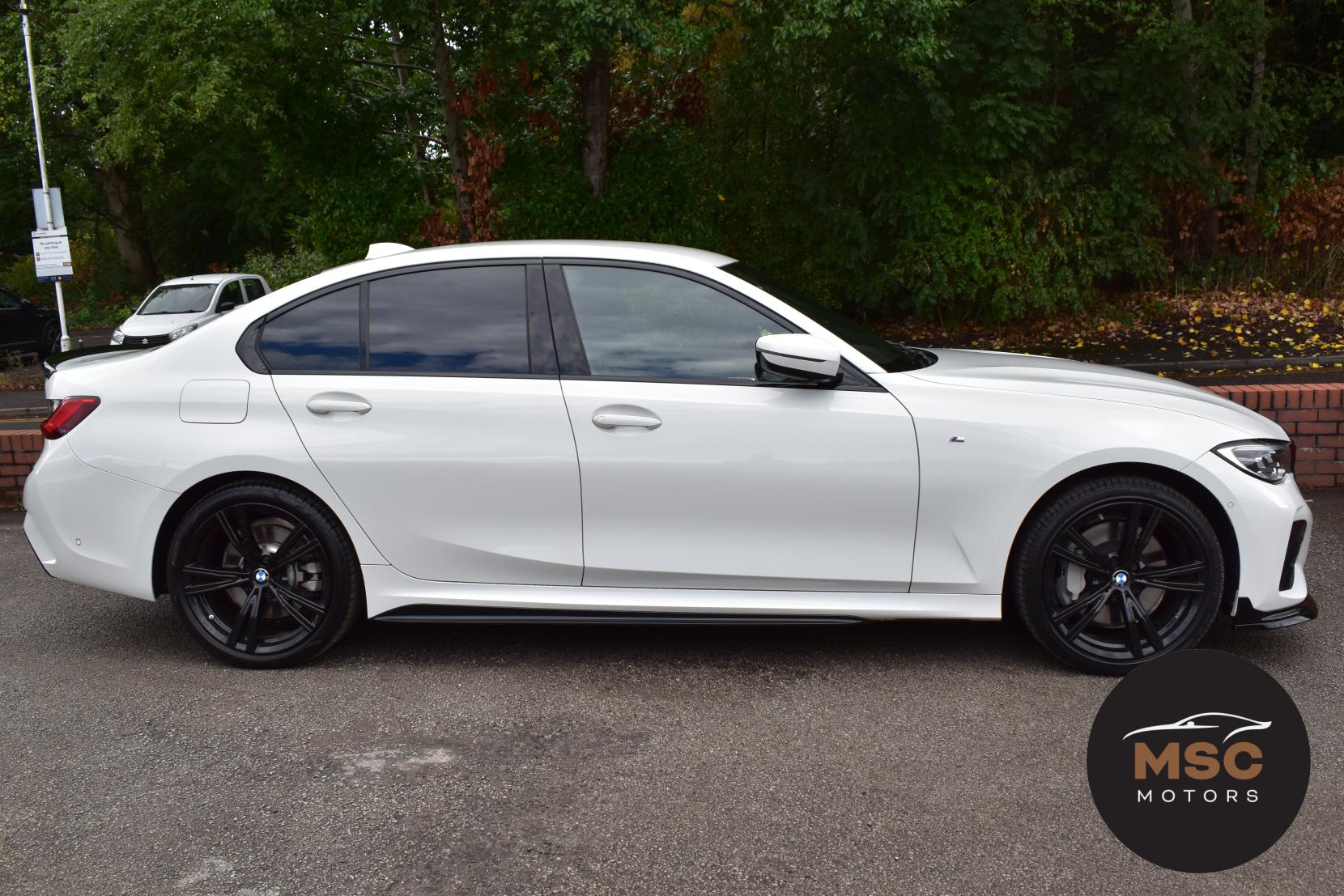BMW 3 Series 2.0 330e 12kWh M Sport Saloon 4dr Petrol Plug-in Hybrid Auto Euro 6 (s/s) (292 ps)