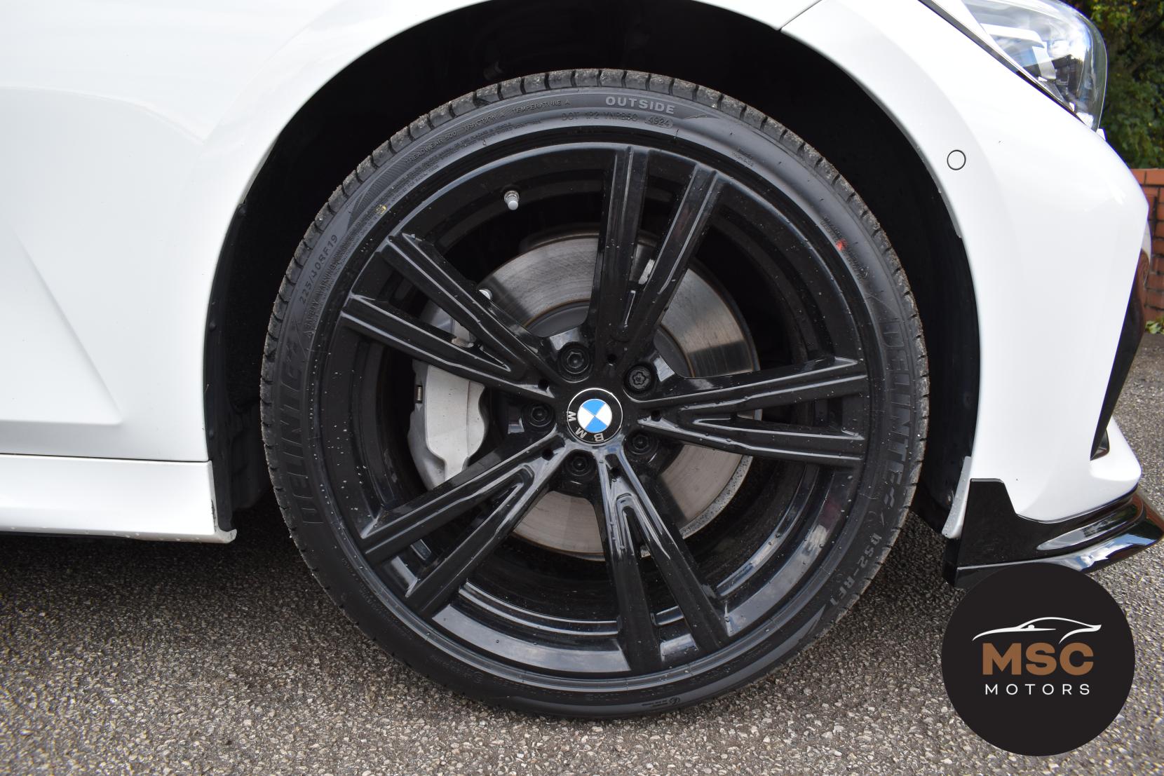 BMW 3 Series 2.0 330e 12kWh M Sport Saloon 4dr Petrol Plug-in Hybrid Auto Euro 6 (s/s) (292 ps)