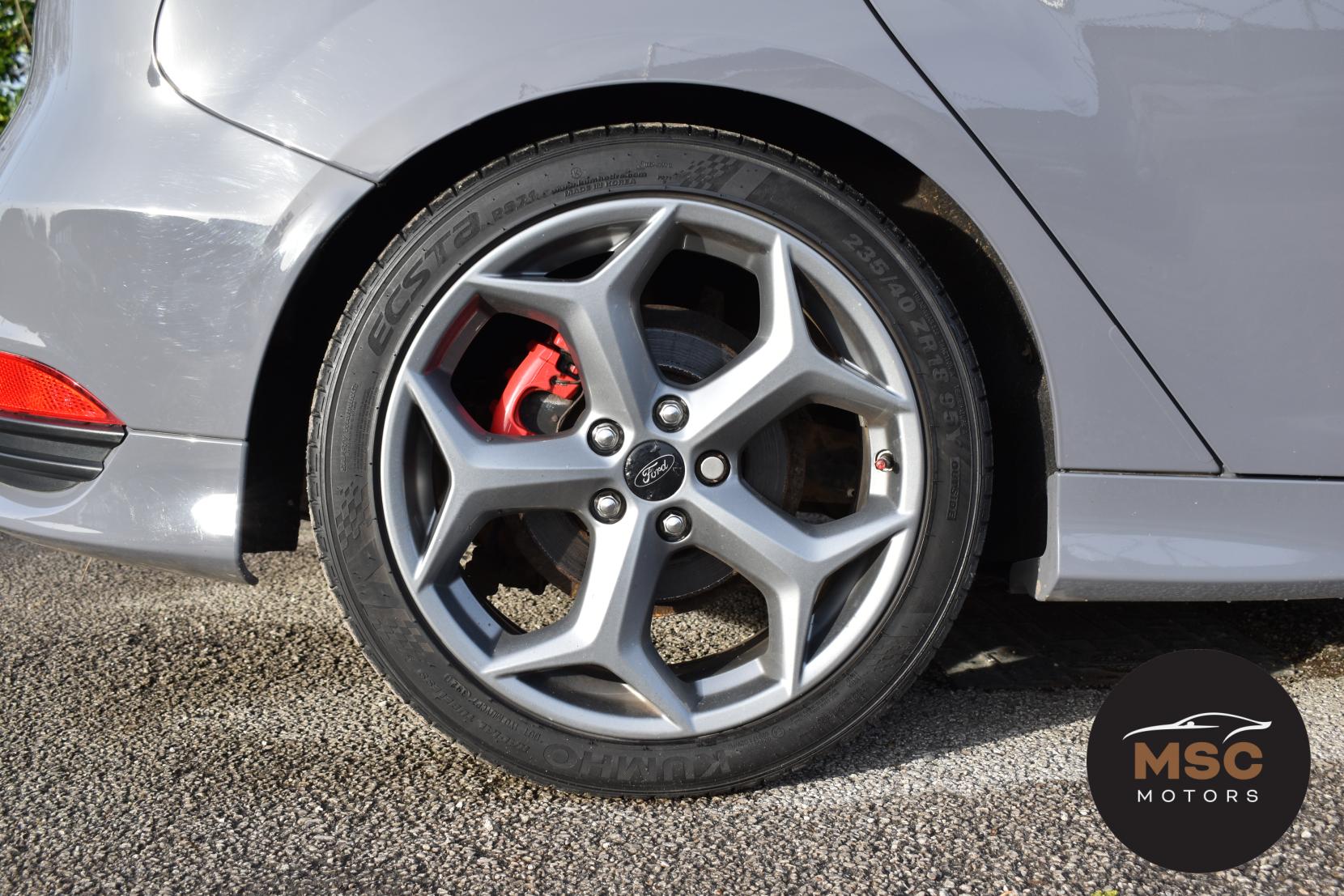 Ford Focus 2.0T EcoBoost ST-3 Hatchback 5dr Petrol Manual Euro 6 (s/s) (250 ps)