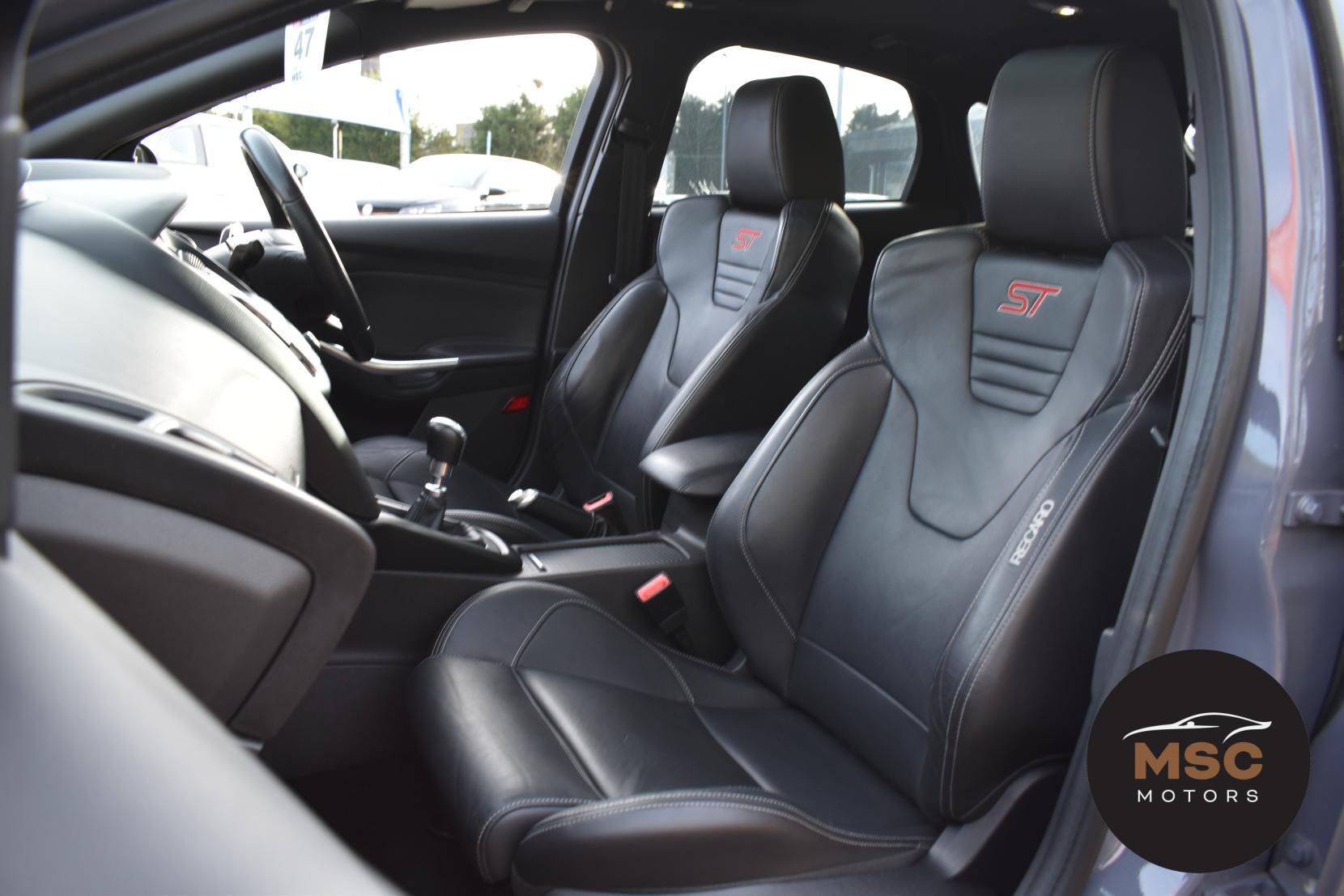 Ford Focus 2.0T EcoBoost ST-3 Hatchback 5dr Petrol Manual Euro 6 (s/s) (250 ps)