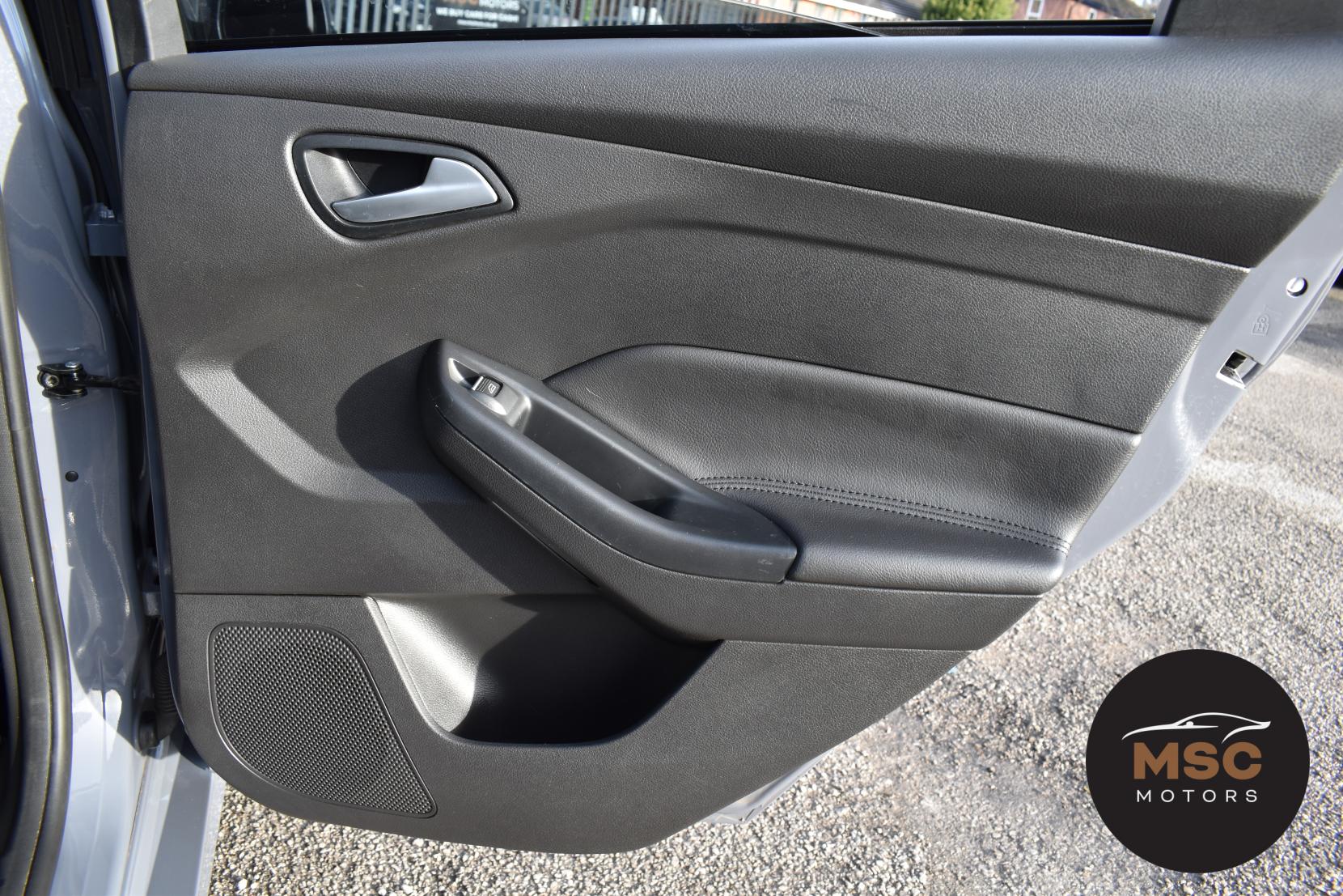 Ford Focus 2.0T EcoBoost ST-3 Hatchback 5dr Petrol Manual Euro 6 (s/s) (250 ps)