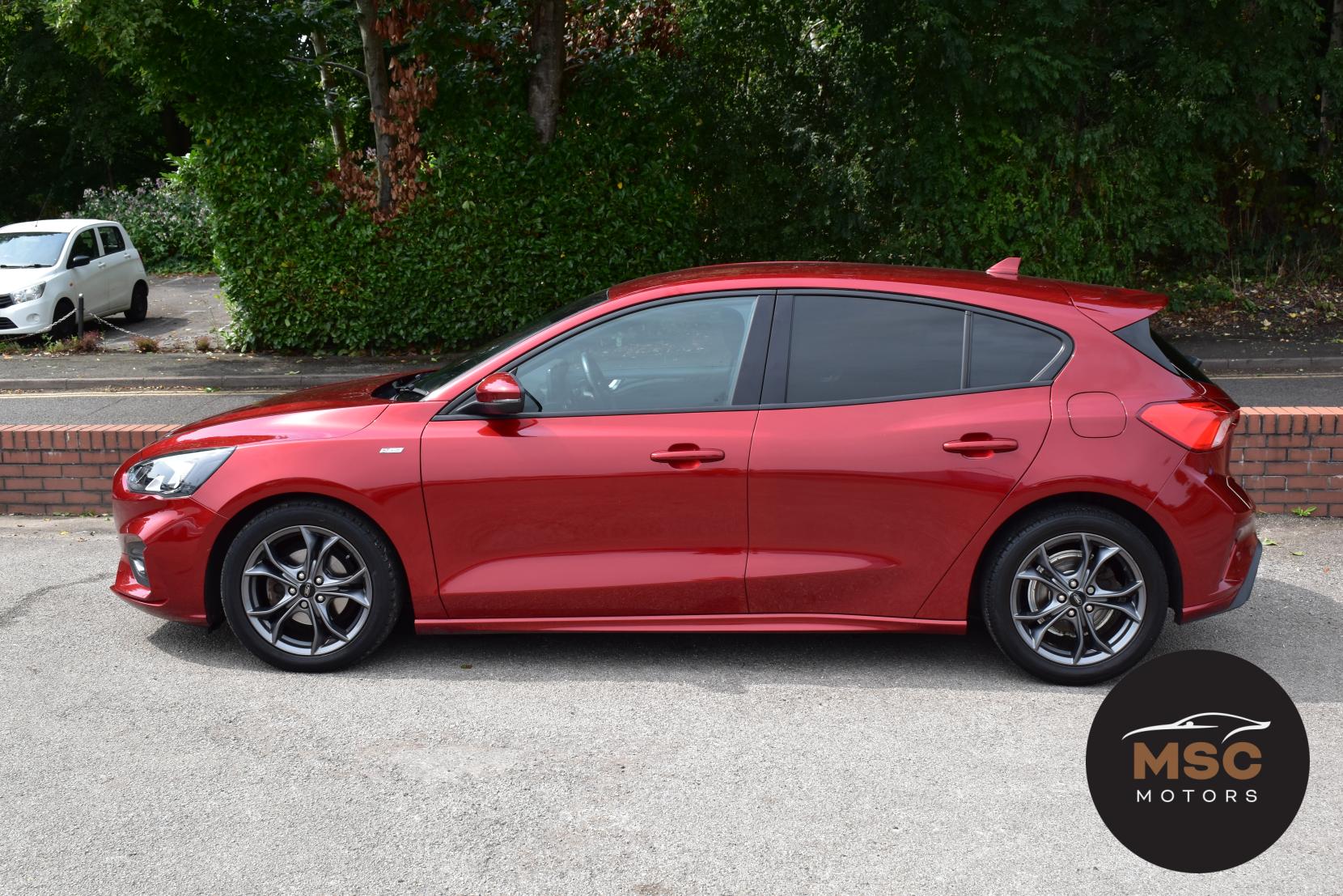 Ford Focus 1.0T EcoBoost ST-Line Hatchback 5dr Petrol Manual Euro 6 (s/s) (125 ps)