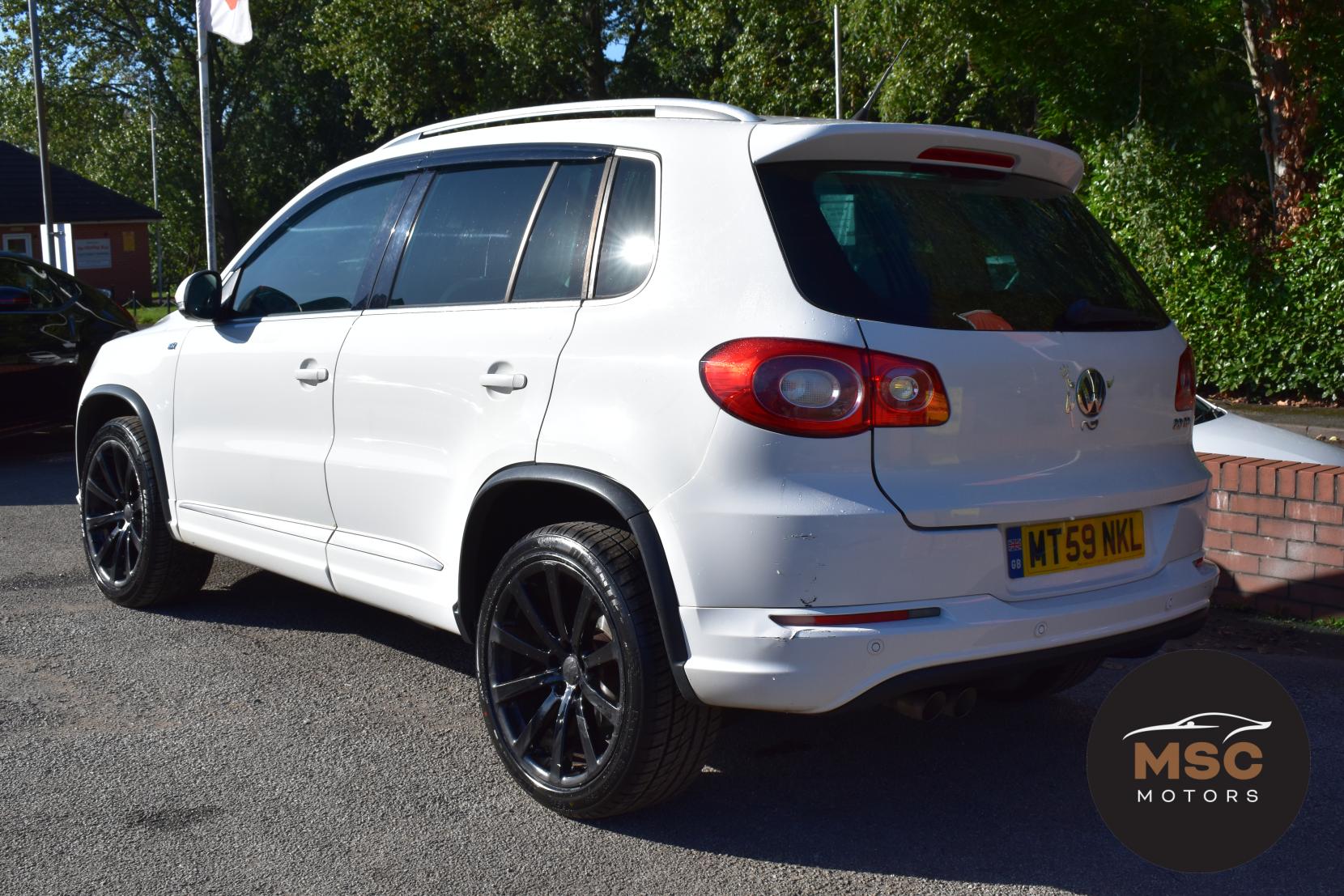 Volkswagen Tiguan 2.0 TDI R-Line SUV 5dr Diesel Manual 4WD Euro 5 (140 ps)