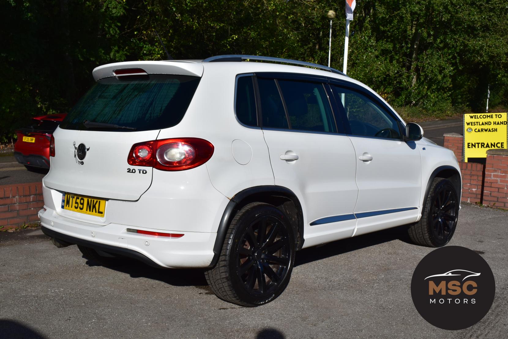 Volkswagen Tiguan 2.0 TDI R-Line SUV 5dr Diesel Manual 4WD Euro 5 (140 ps)