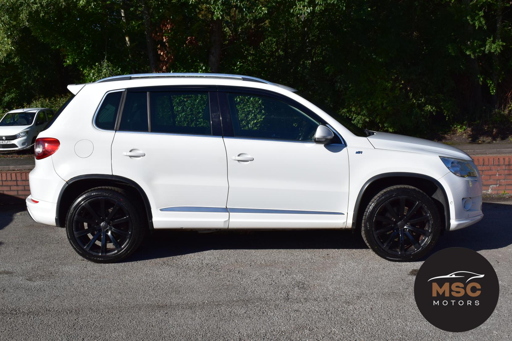 Volkswagen Tiguan 2.0 TDI R-Line SUV 5dr Diesel Manual 4WD Euro 5 (140 ps)