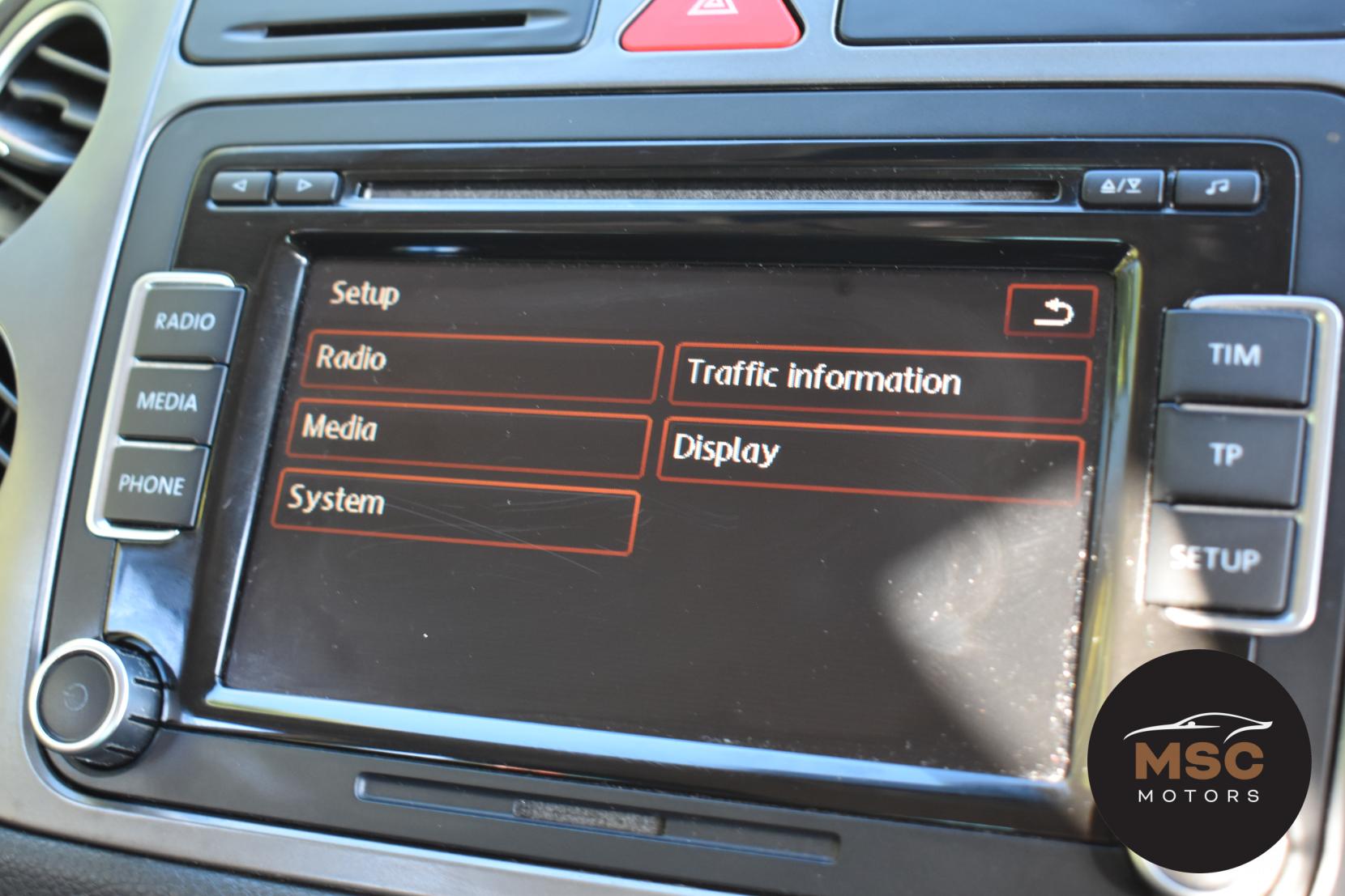 Volkswagen Tiguan 2.0 TDI R-Line SUV 5dr Diesel Manual 4WD Euro 5 (140 ps)