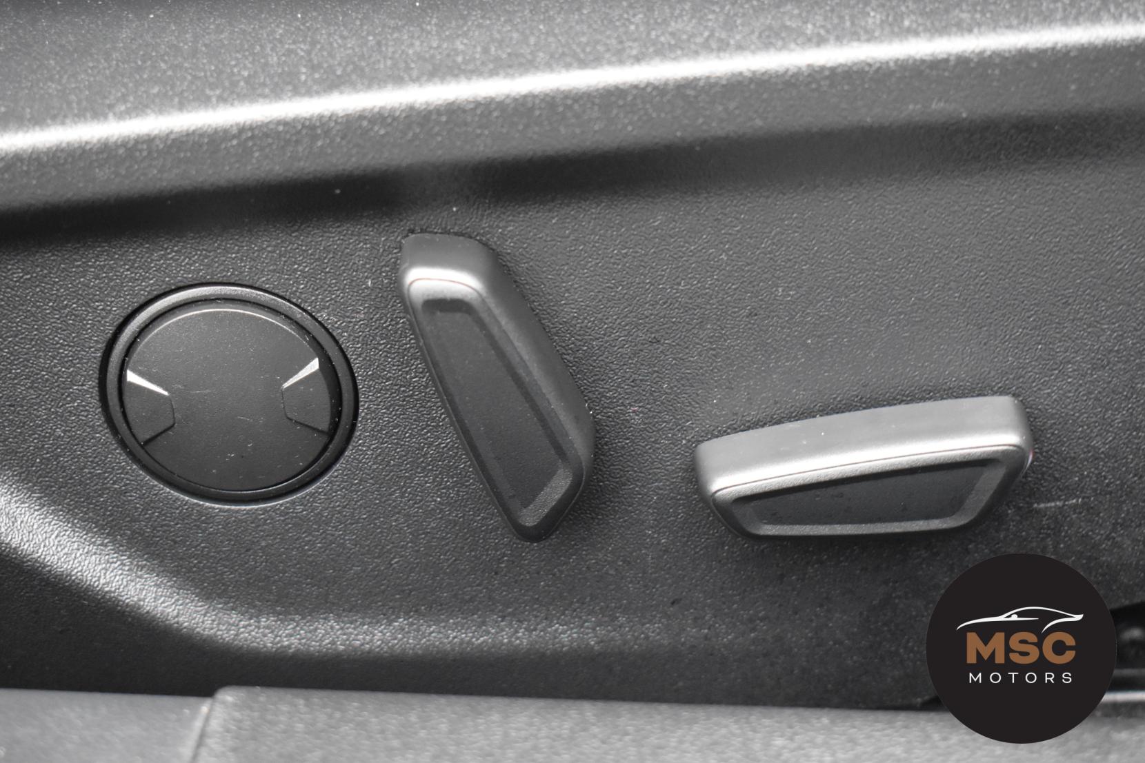 Ford Focus 1.0T EcoBoost ST-Line X Hatchback 5dr Petrol Manual Euro 6 (s/s) (125 ps)