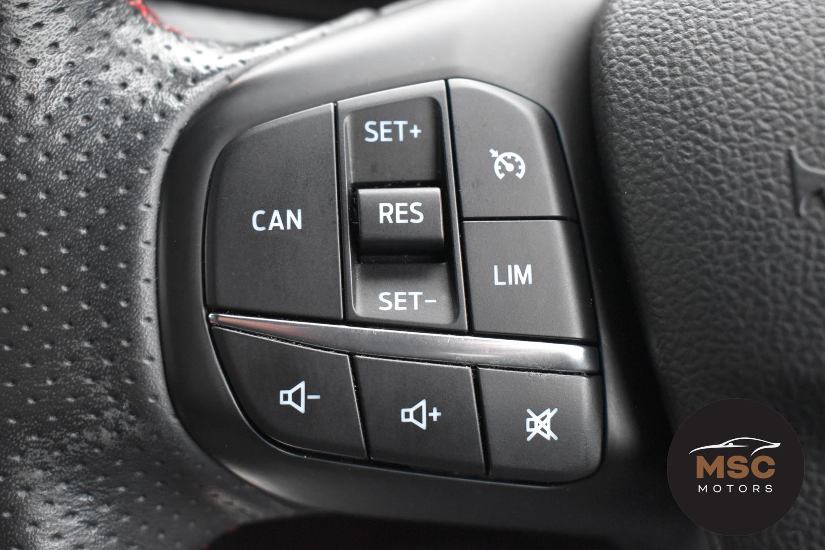 Ford Focus 1.0T EcoBoost ST-Line X Hatchback 5dr Petrol Manual Euro 6 (s/s) (125 ps)