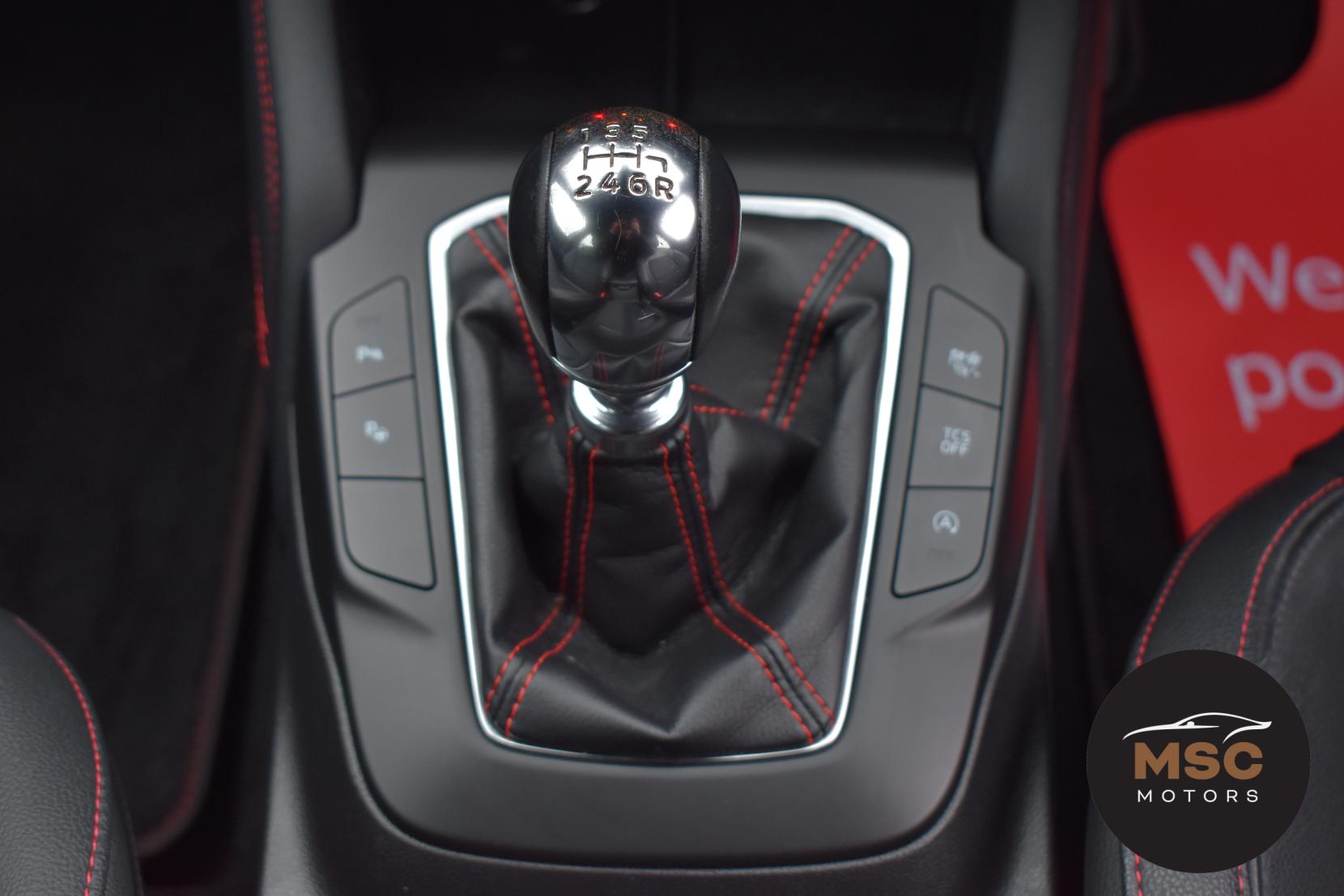 Ford Focus 1.0T EcoBoost ST-Line X Hatchback 5dr Petrol Manual Euro 6 (s/s) (125 ps)