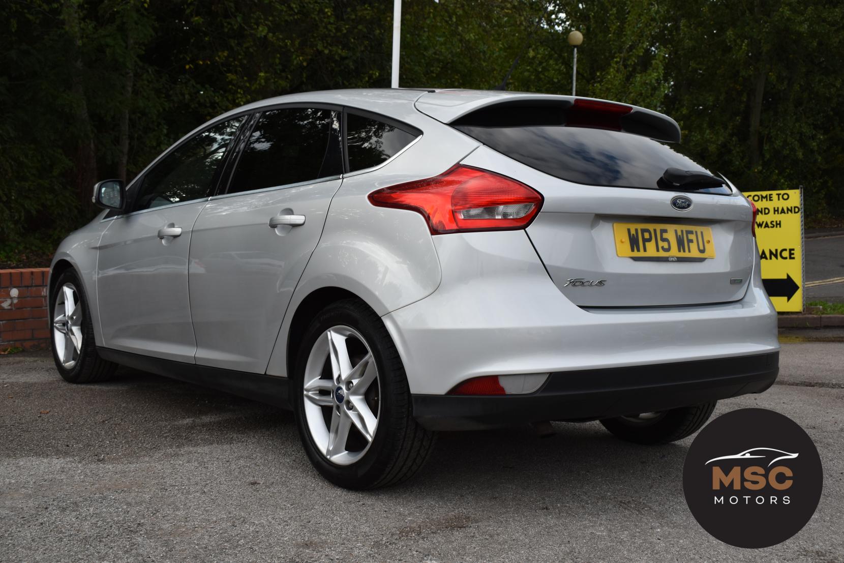 Ford Focus 1.0T EcoBoost Zetec Hatchback 5dr Petrol Manual Euro 6 (s/s) (125 ps)