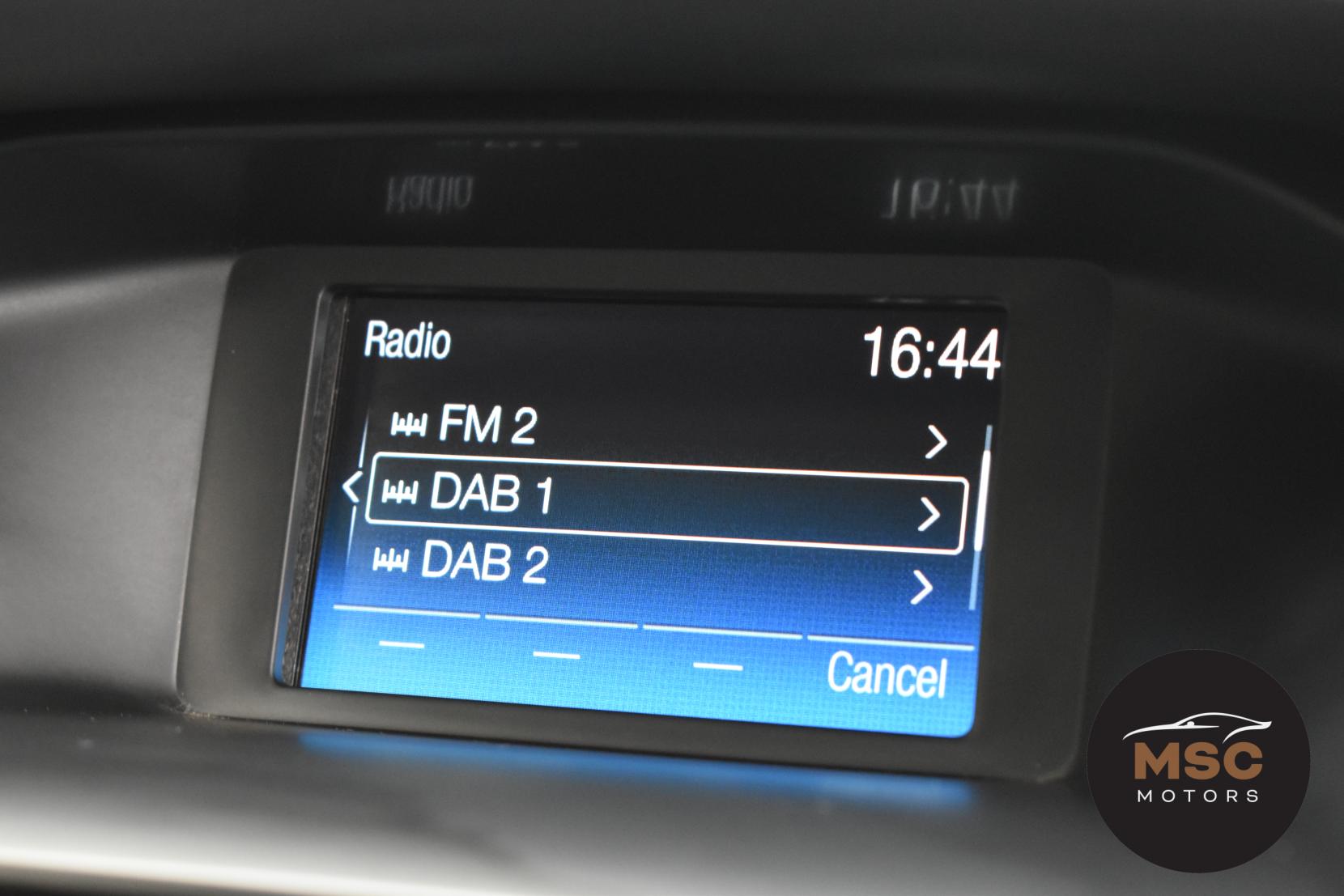 Ford Focus 1.0T EcoBoost Zetec Hatchback 5dr Petrol Manual Euro 6 (s/s) (125 ps)