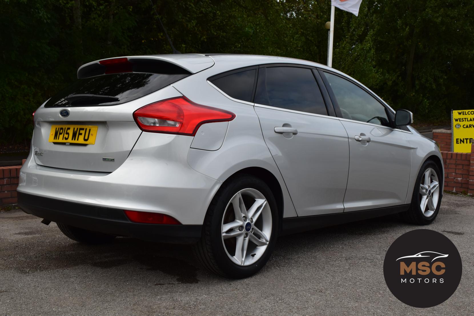 Ford Focus 1.0T EcoBoost Zetec Hatchback 5dr Petrol Manual Euro 6 (s/s) (125 ps)