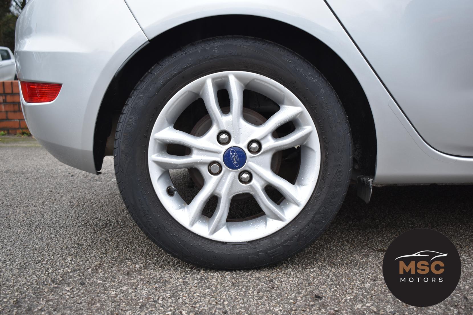 Ford Fiesta 1.25 Zetec Hatchback 5dr Petrol Manual Euro 6 (82 ps)