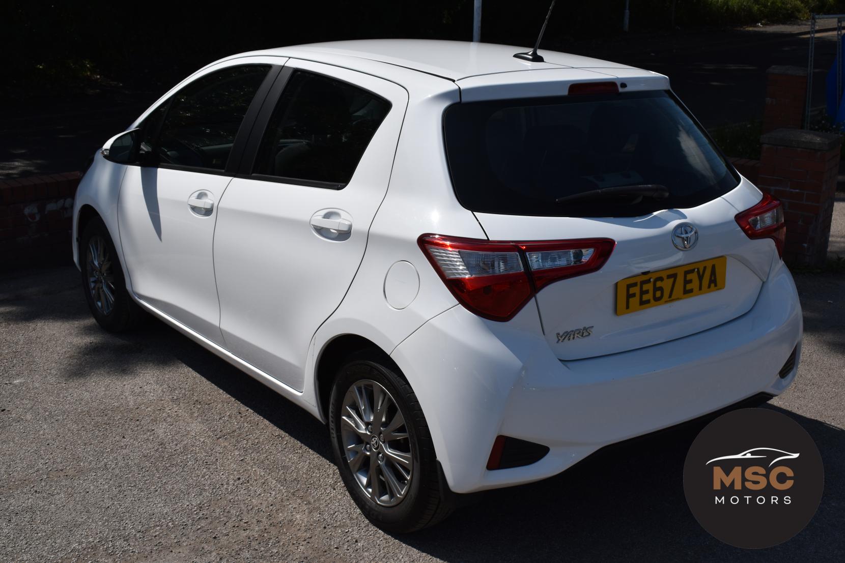 Toyota Yaris 1.5 VVT-i Icon Hatchback 5dr Petrol Manual Euro 6 (111 ps)