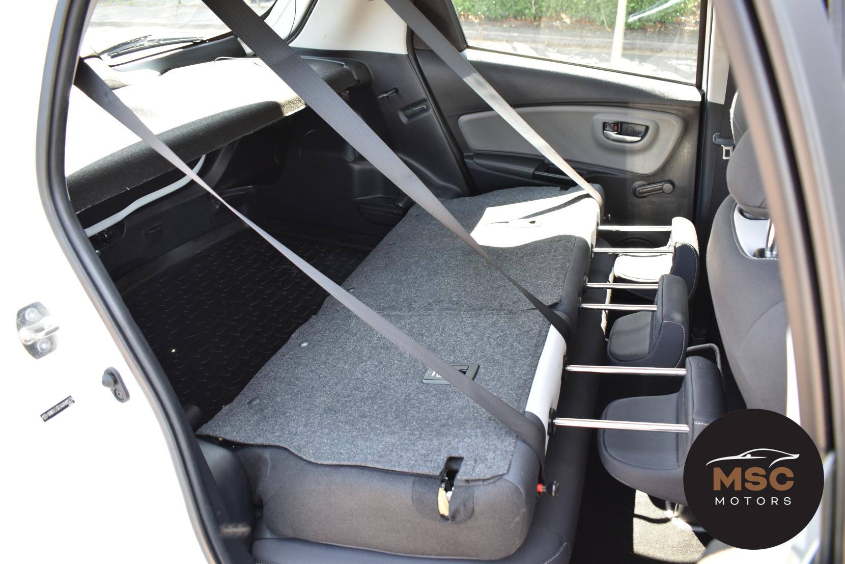 Toyota Yaris 1.5 VVT-i Icon Hatchback 5dr Petrol Manual Euro 6 (111 ps)