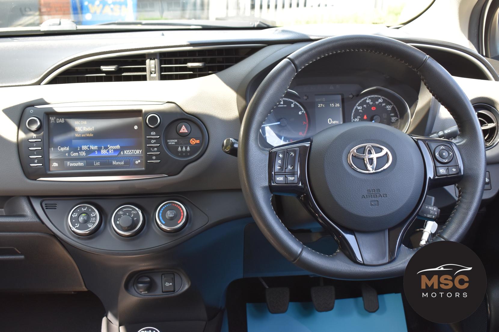 Toyota Yaris 1.5 VVT-i Icon Hatchback 5dr Petrol Manual Euro 6 (111 ps)