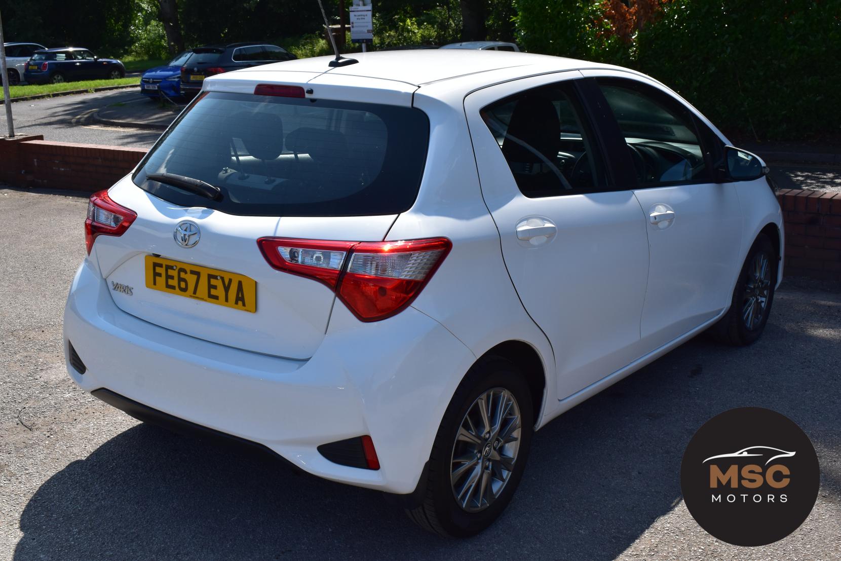 Toyota Yaris 1.5 VVT-i Icon Hatchback 5dr Petrol Manual Euro 6 (111 ps)