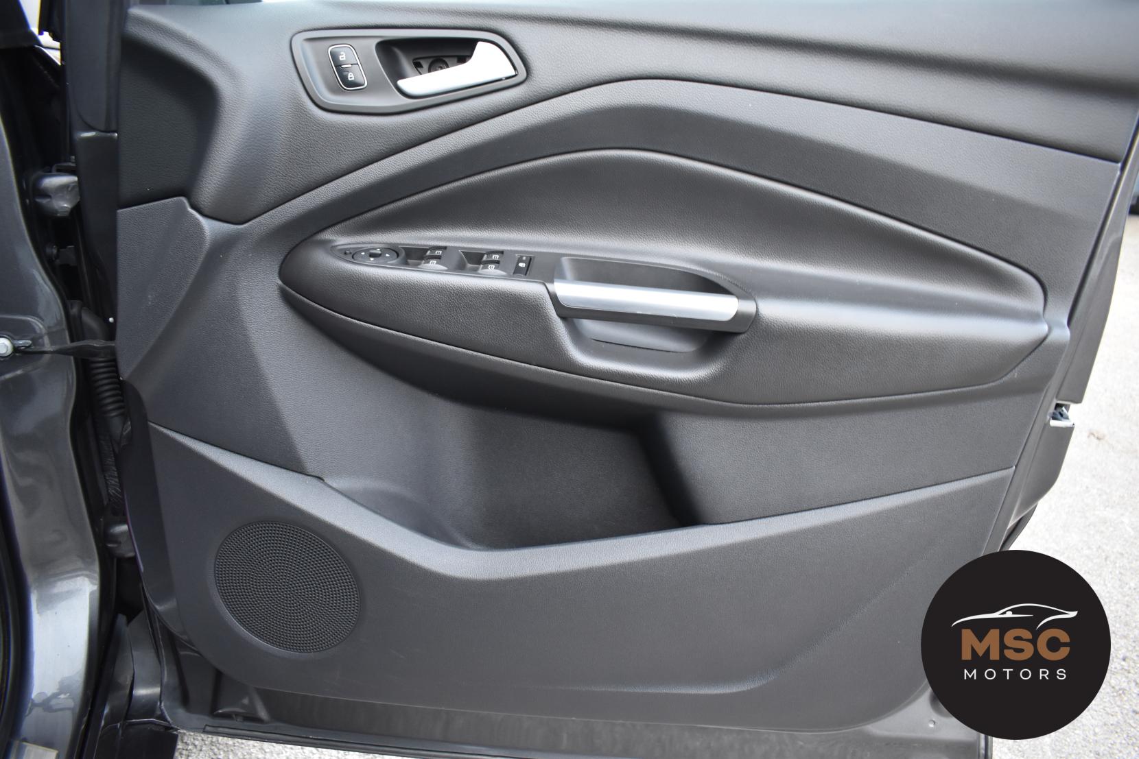 Ford Kuga 1.5T EcoBoost ST-Line X SUV 5dr Petrol Manual Euro 6 (s/s) (150 ps)