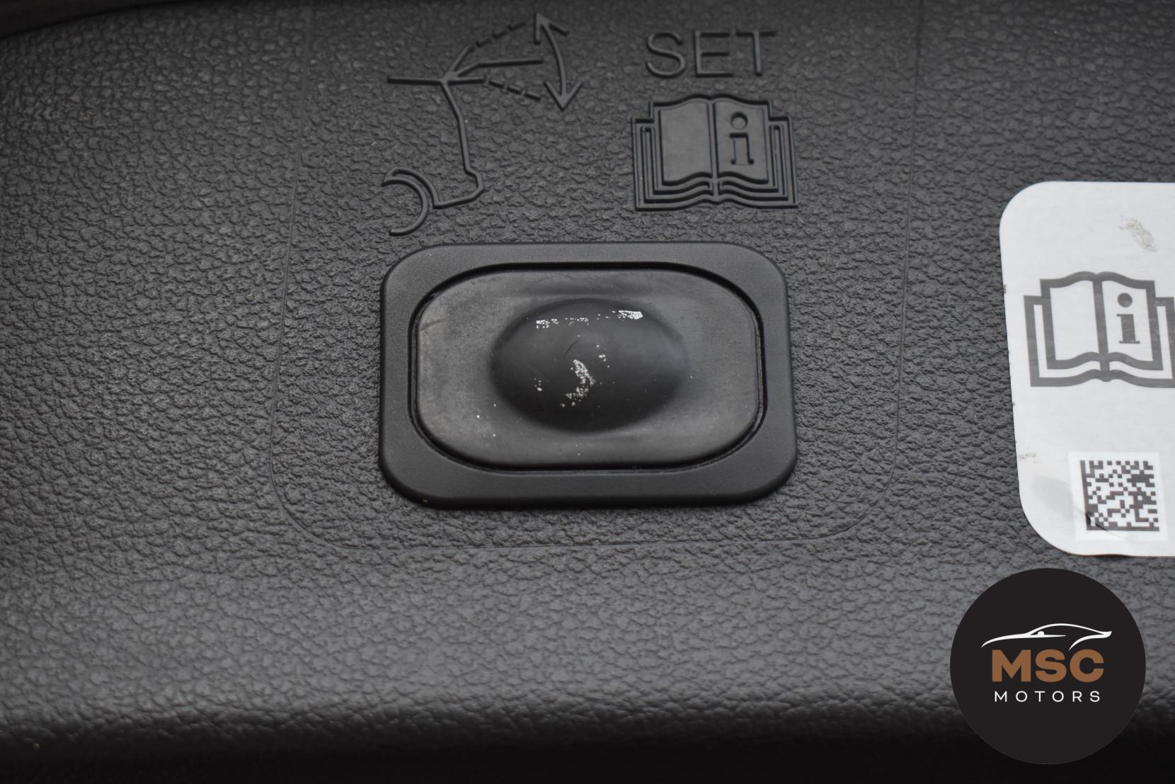 Ford Kuga 1.5T EcoBoost ST-Line X SUV 5dr Petrol Manual Euro 6 (s/s) (150 ps)