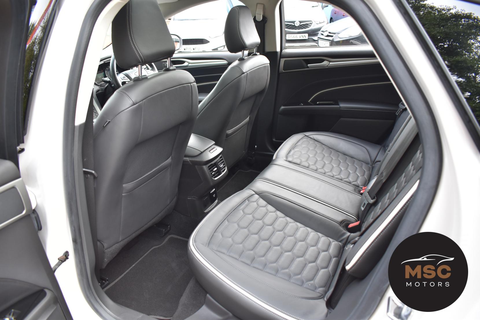 Ford Mondeo 2.0 TDCi Vignale Hatchback 5dr Diesel Powershift Euro 6 (s/s) (180 ps)