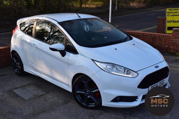 Ford Fiesta 1.6T EcoBoost ST-3 Hatchback 3dr Petrol Manual Euro 6 (182 ps)
