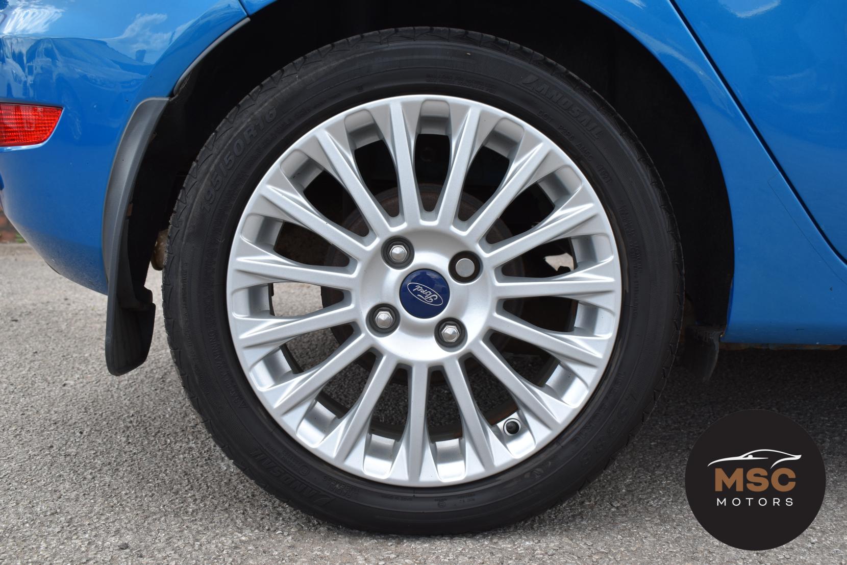 Ford Fiesta 1.0T EcoBoost Titanium Hatchback 5dr Petrol Manual Euro 5 (s/s) (100 ps)