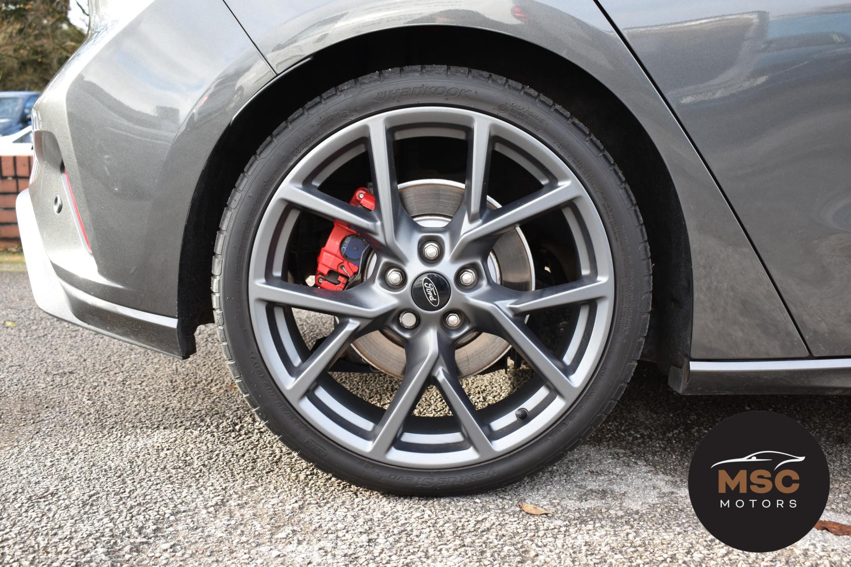 Ford Focus 2.3T EcoBoost ST Hatchback 5dr Petrol Manual Euro 6 (s/s) (280 ps)