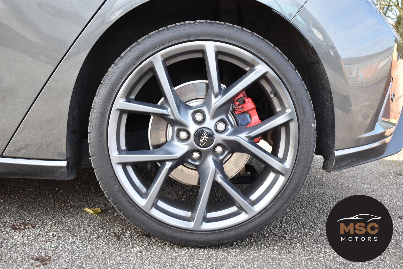 Ford Focus 2.3T EcoBoost ST Hatchback 5dr Petrol Manual Euro 6 (s/s) (280 ps)