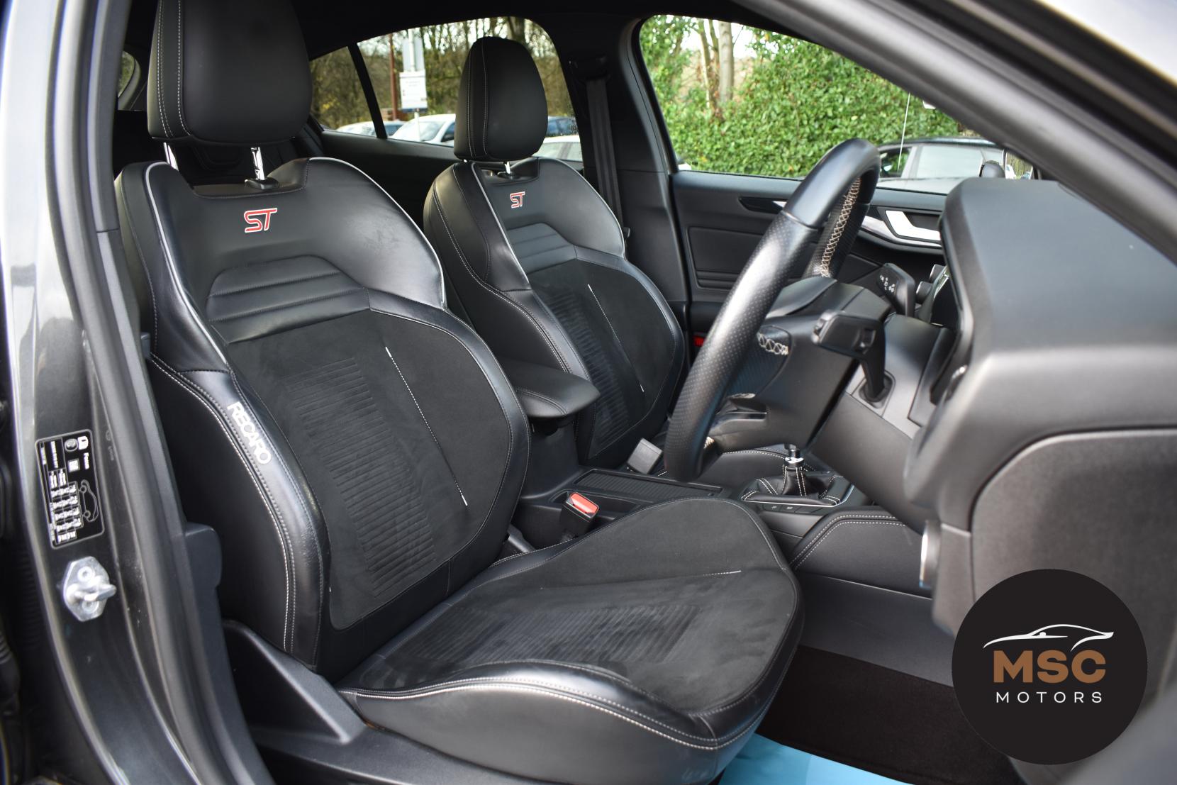 Ford Focus 2.3T EcoBoost ST Hatchback 5dr Petrol Manual Euro 6 (s/s) (280 ps)