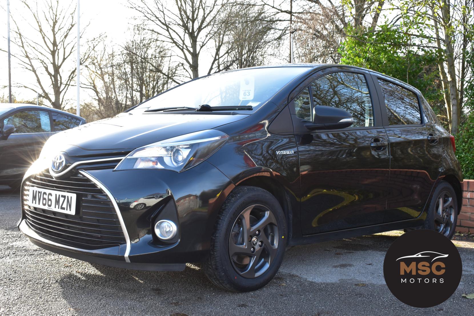 Toyota Yaris 1.5 VVT-h Icon Hatchback 5dr Petrol Hybrid E-CVT Euro 6 (101 ps)