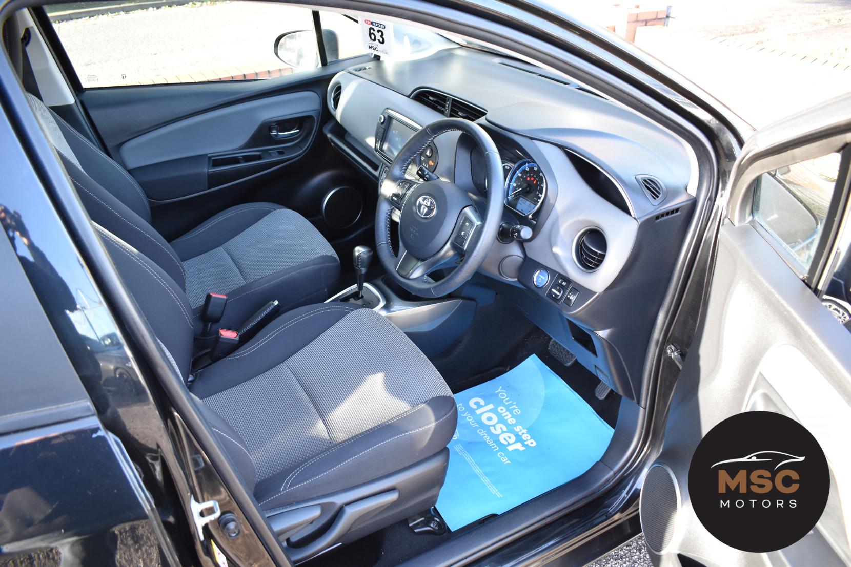 Toyota Yaris 1.5 VVT-h Icon Hatchback 5dr Petrol Hybrid E-CVT Euro 6 (101 ps)